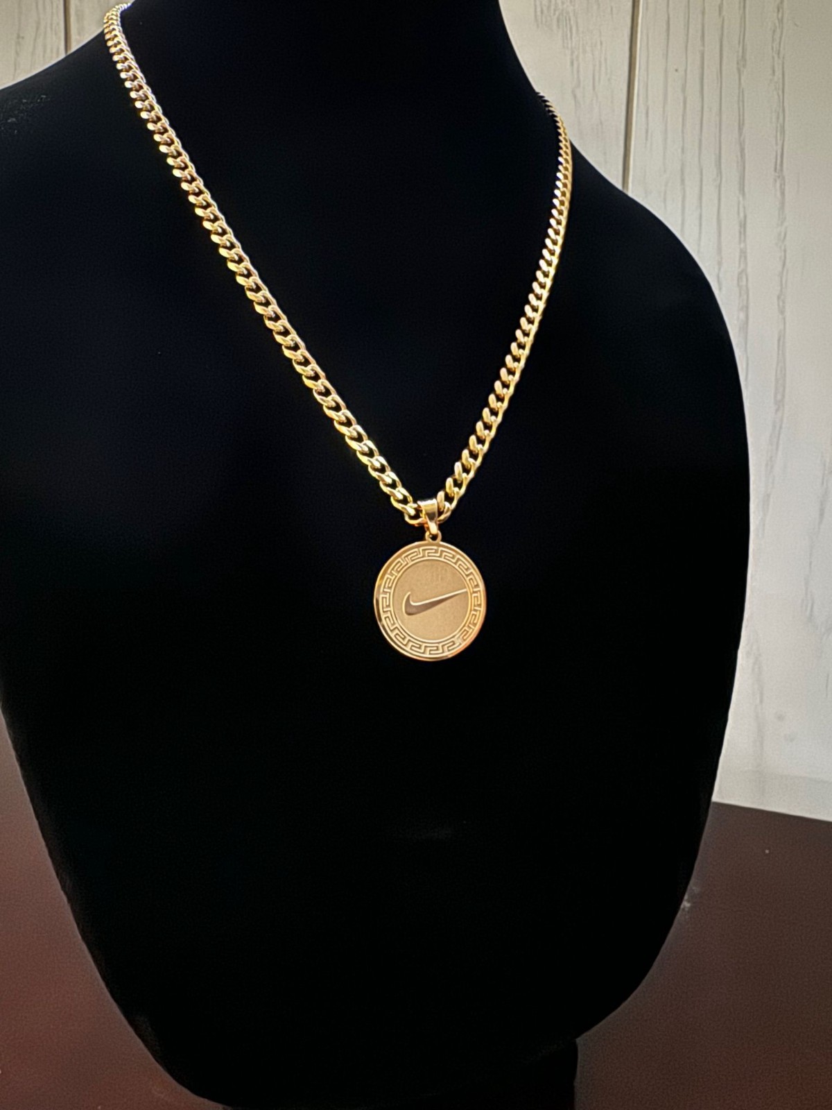 Gold Nike Necklace - Nike Swoosh Circle Pendant - 5mm Cuban - 22" Chain- Y2K