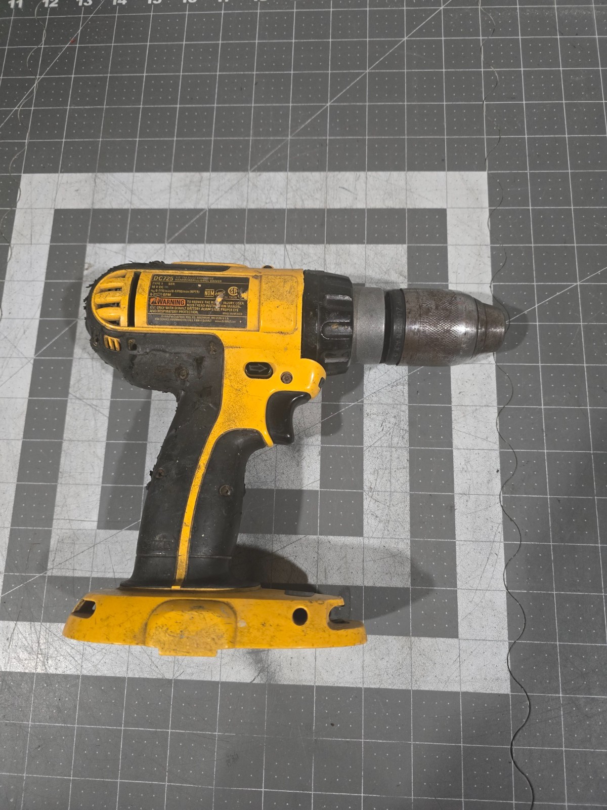 DeWalt DC725 1/2" Cordless Hammerdrill Drill Driver 18V 2 Speed Tool Only