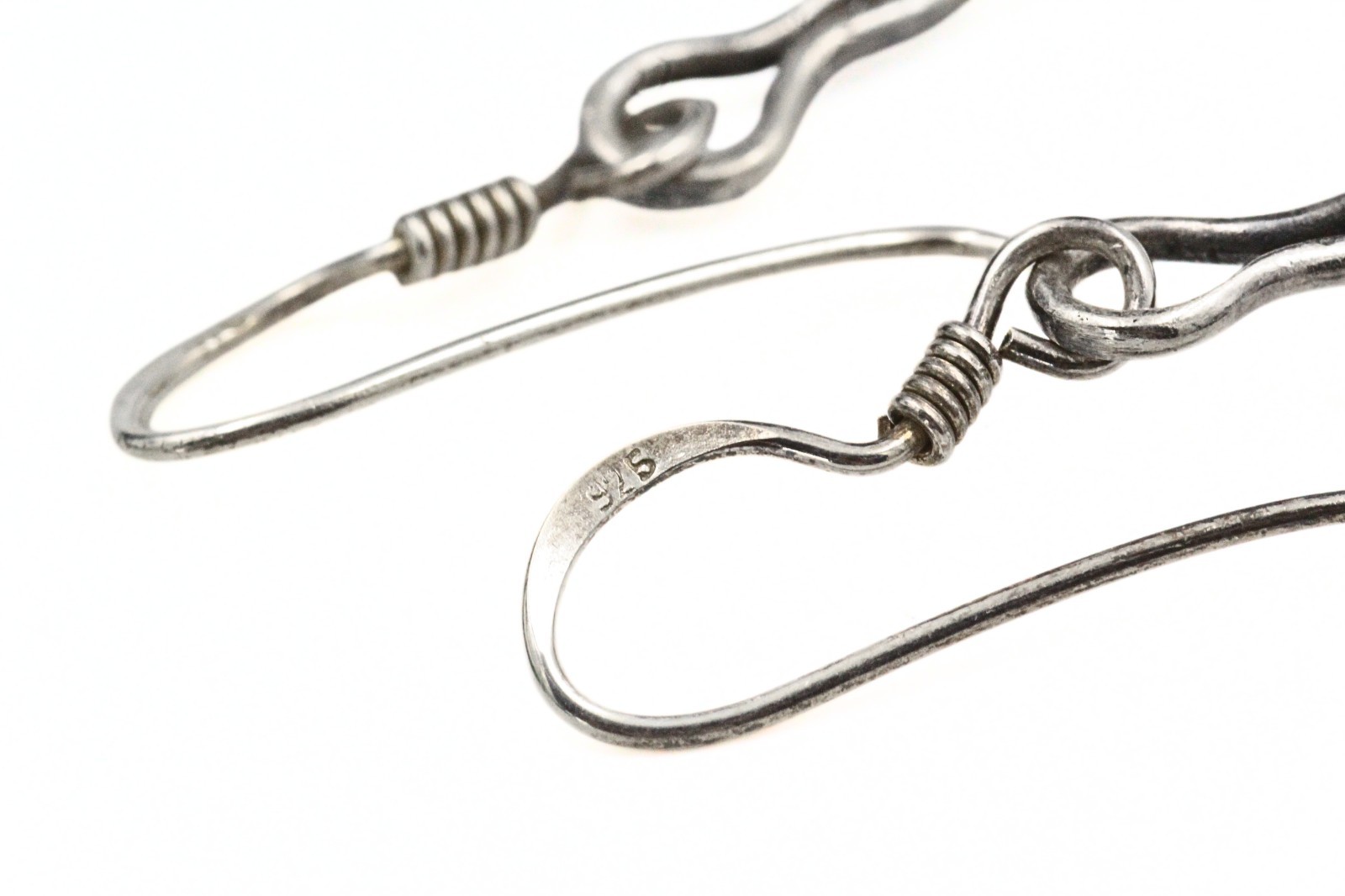 Graceful Signed Sterling Silver Cut Out Swirl Garnet Dangle Drop Earrings