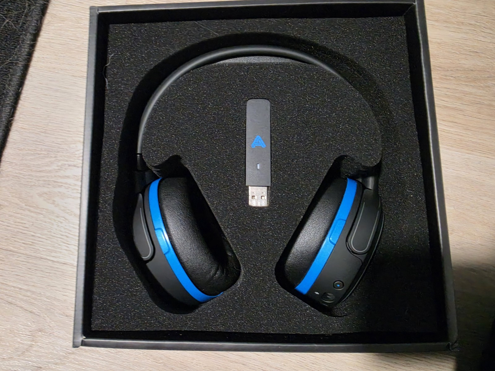 Audeze Penrose Wireless Planar Magnetic Over-Ear Headset w/ Boom Mic, Black/Blue