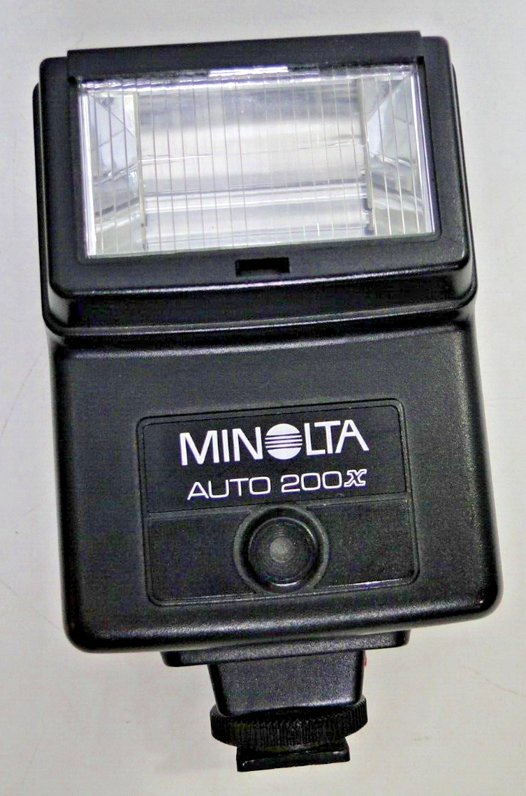 Minolta Auto 200X Flash, Wide panel with Case