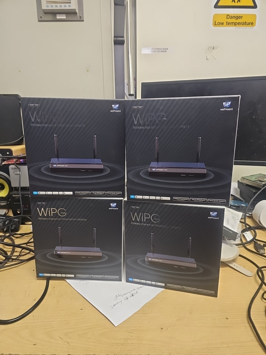WePresent WiPG-1500 Wireless Interactive Presentation Gateway - BRAND NEW