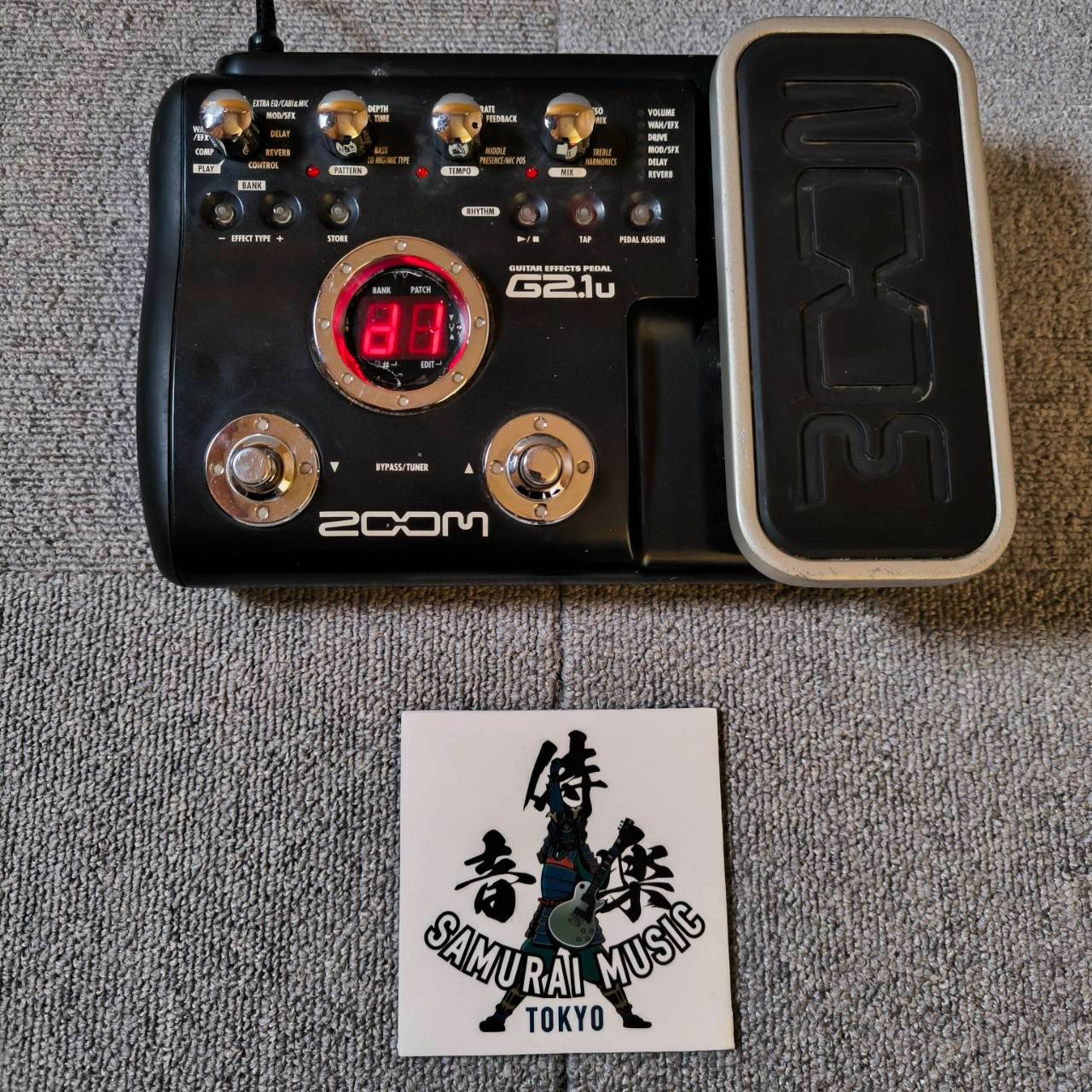 Zoom G2.1u Multi Effects Guitar Effect Pedal w/AC Adapter From Japan