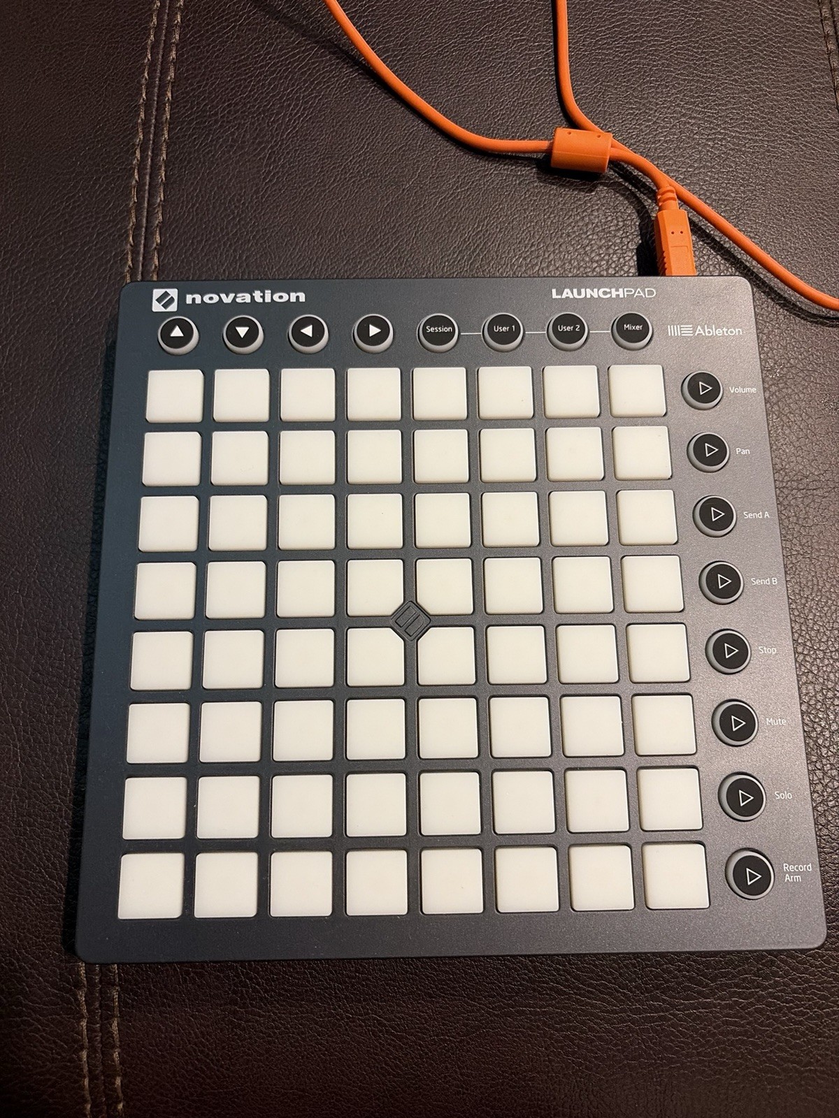 Novation Launchpad Ableton 64-Pad USB MIDI Pad Controller, Pad Triggers