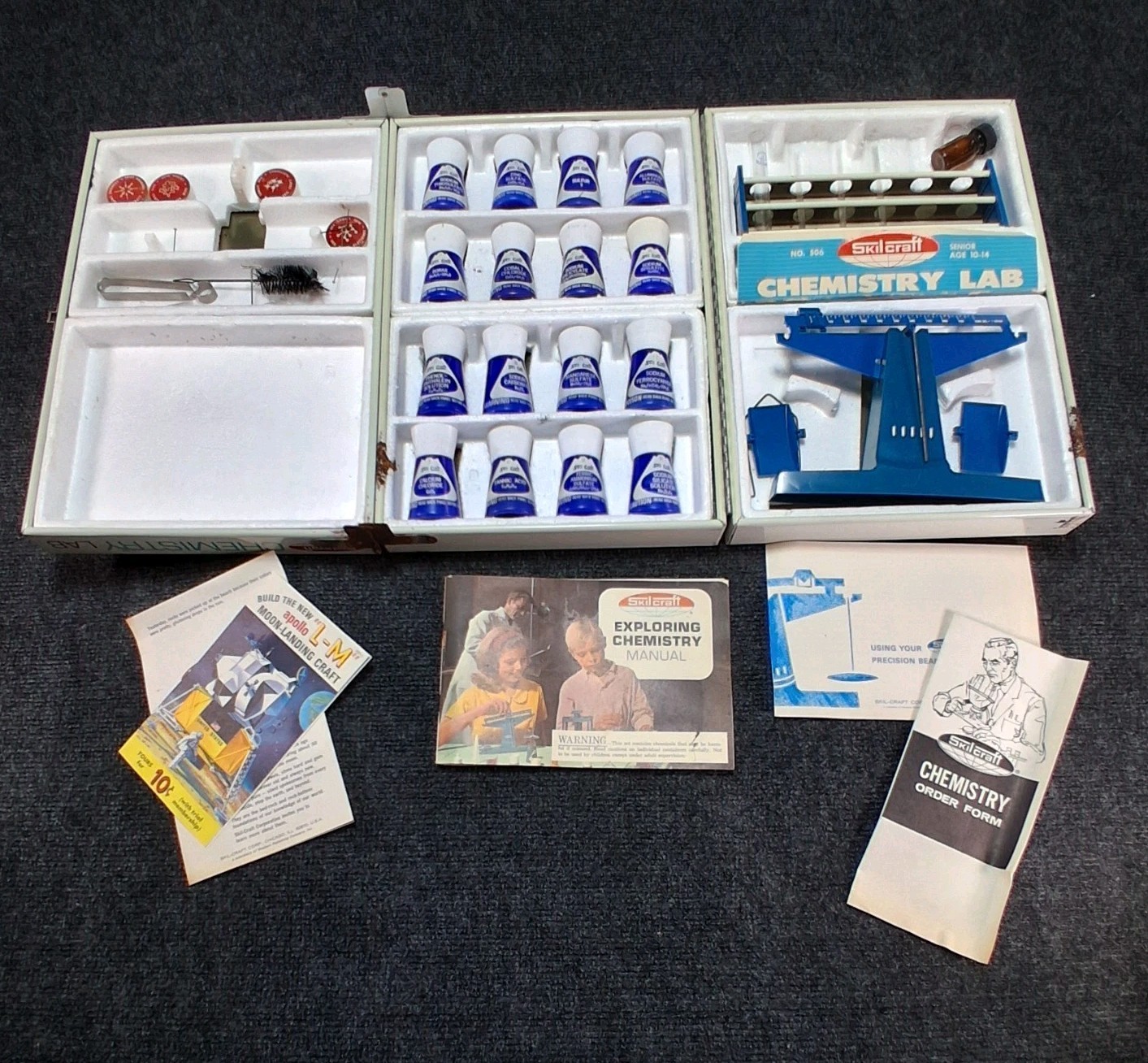 Vintage 1960s Skilcraft Senior Chemistry Lab No. 506 - Metal Case & Manual