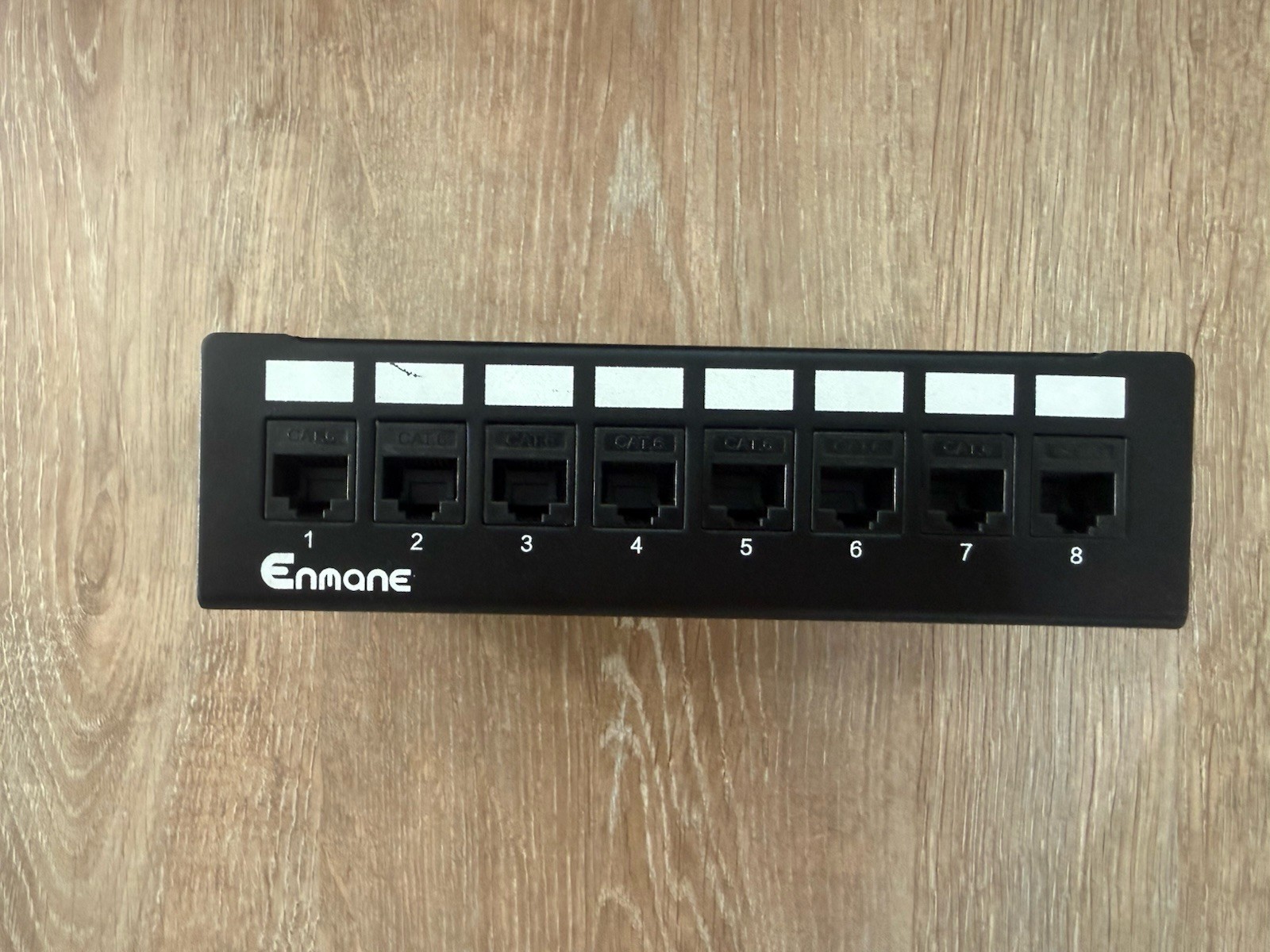 Enmane 8-Port Patch Panel Cat6 Shielded Mini Desktop Wall Mount - NEW Open Box