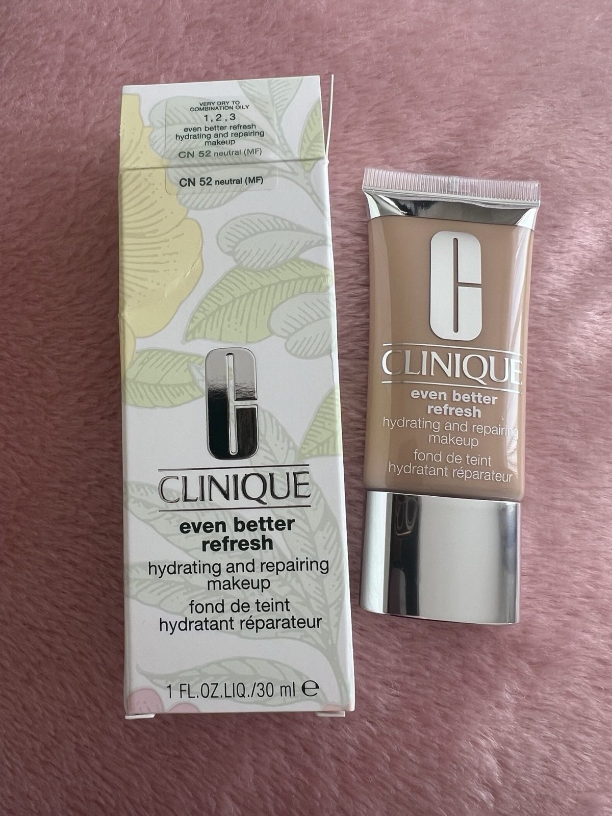 Clinique Even Better Refresh Hydrating and Repairing Makeup CN52 Neutral
