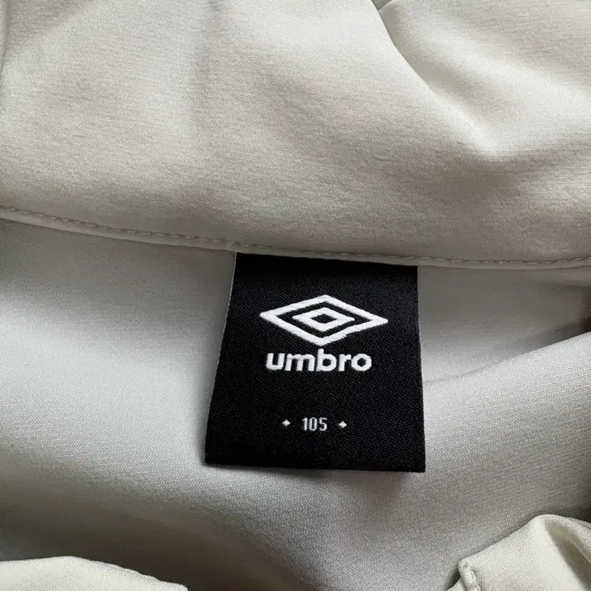 Umbro Big Logo Nylon Woven Pullover Anorak Warm-up 2804
