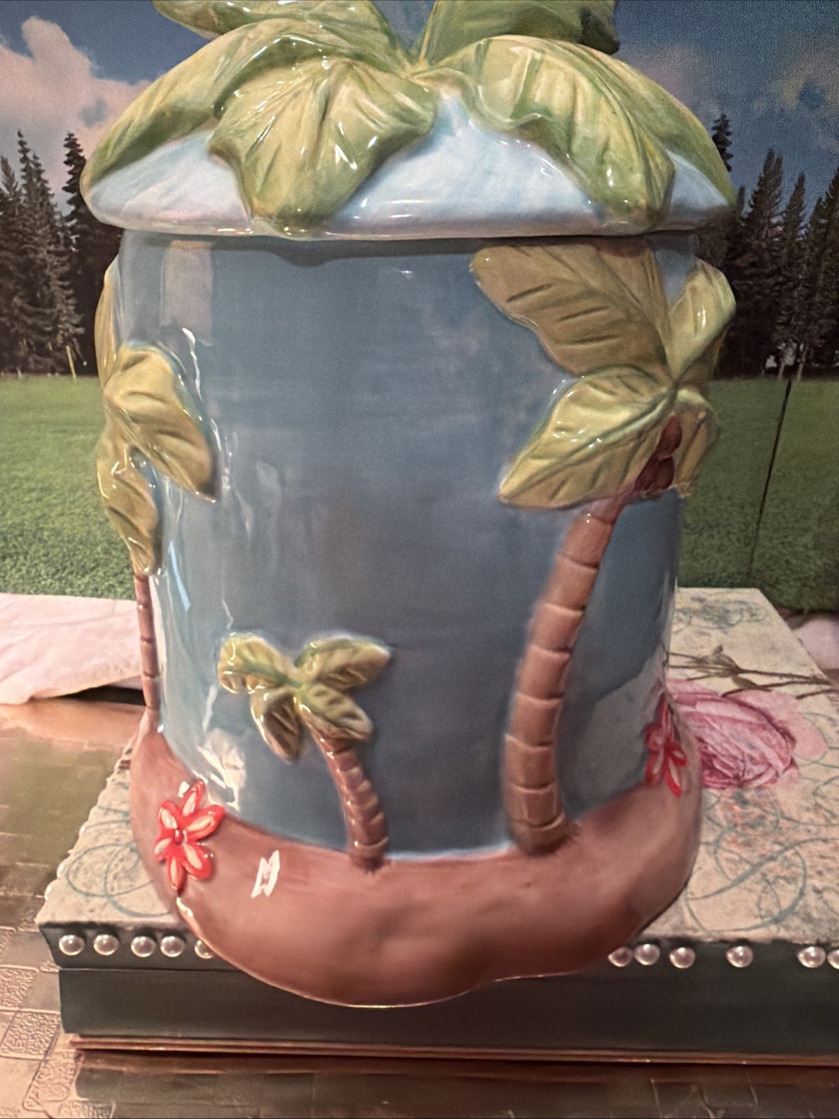 Juice Ceramic Dispenser With Monkeys Palms design
