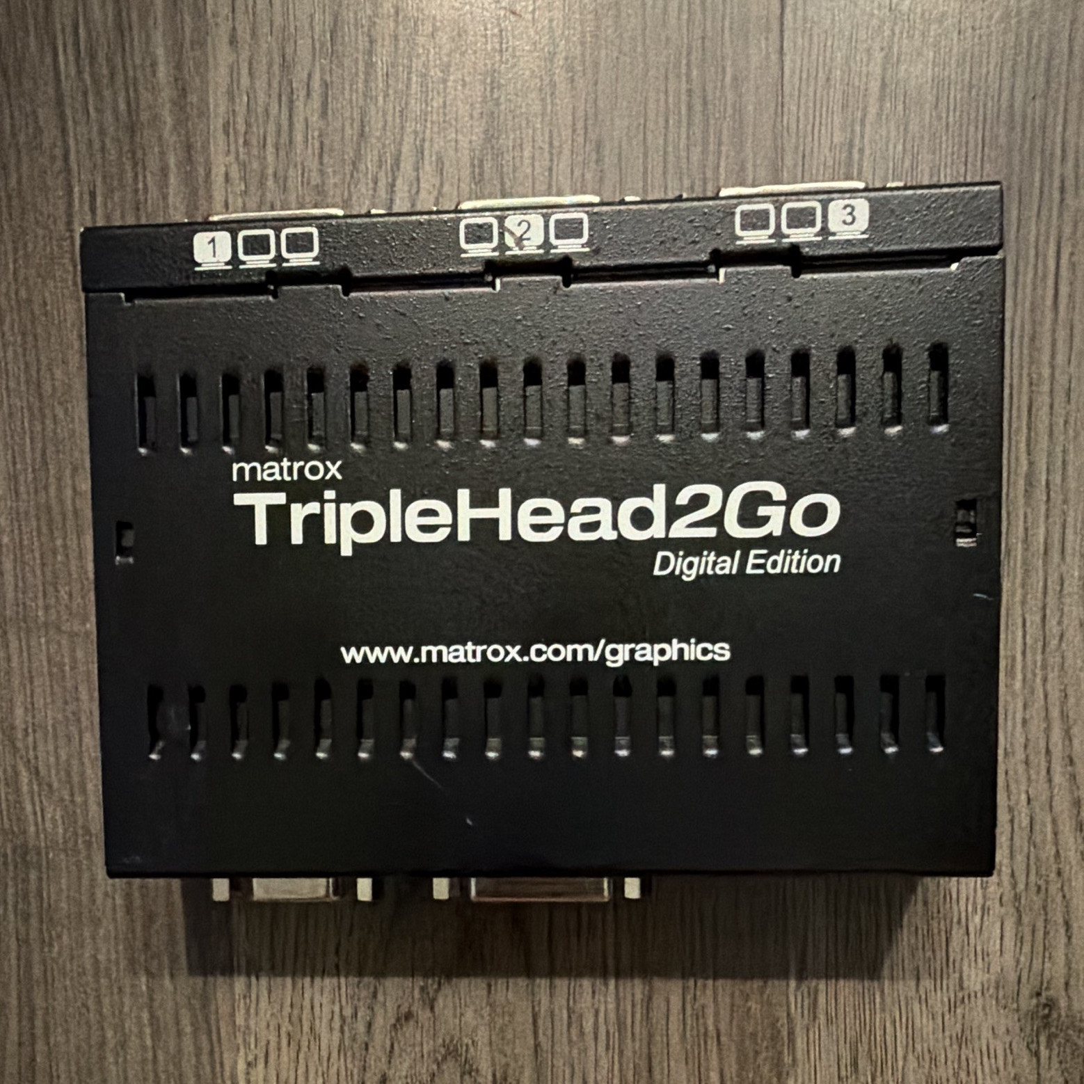 Matrox TripleHead2Go Digital Edition Adapter VGA/DVI In to DVI Out USB