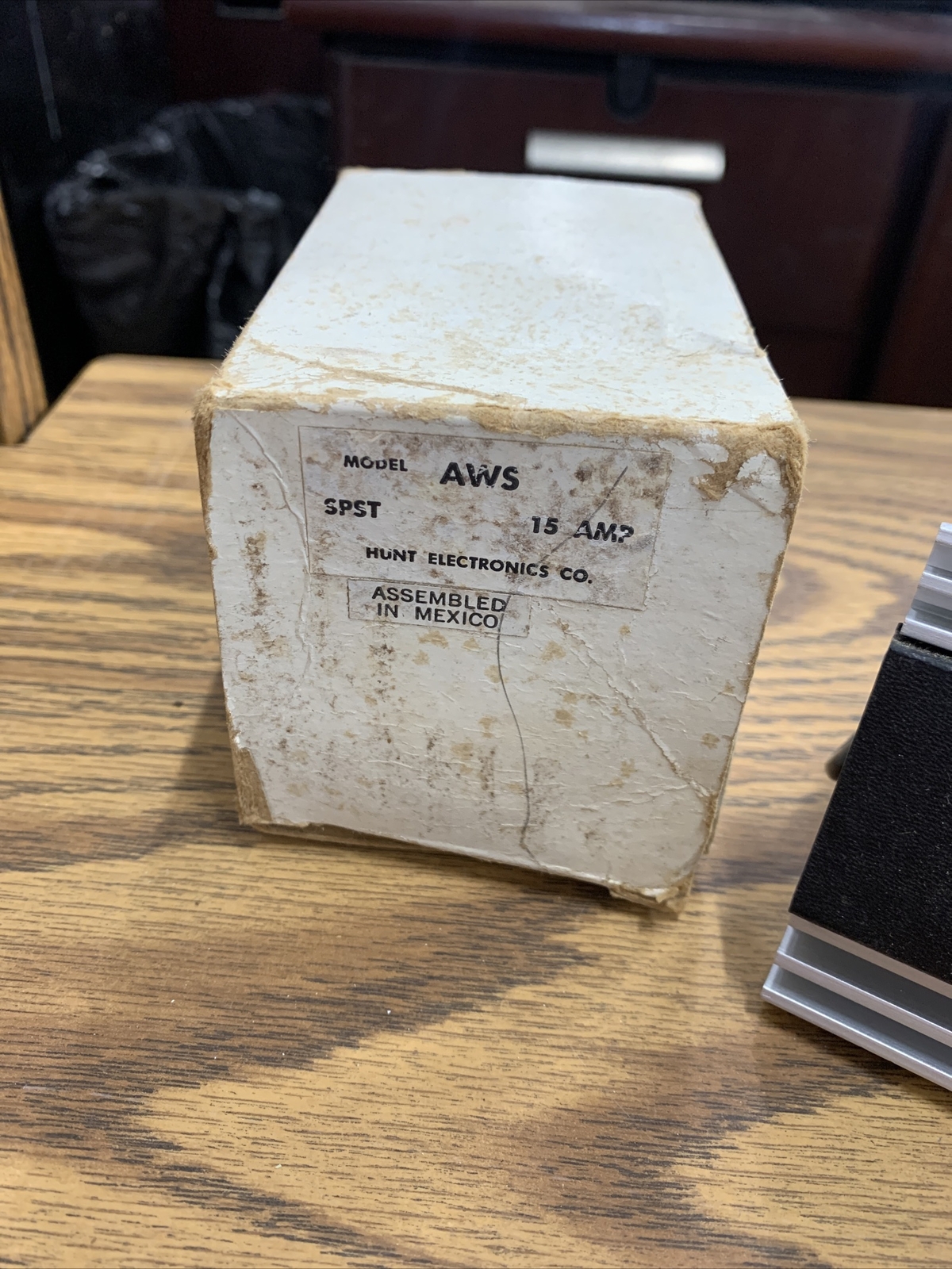 Aws SPST 15 Amp Hunt Electronics Switch