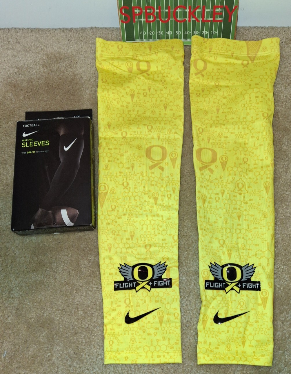 NIKE PRO FOOTBALL ARM SLEEVES W/ DRI-FIT, NCAA OREGON DUCKS , L/XL, YELLOW
