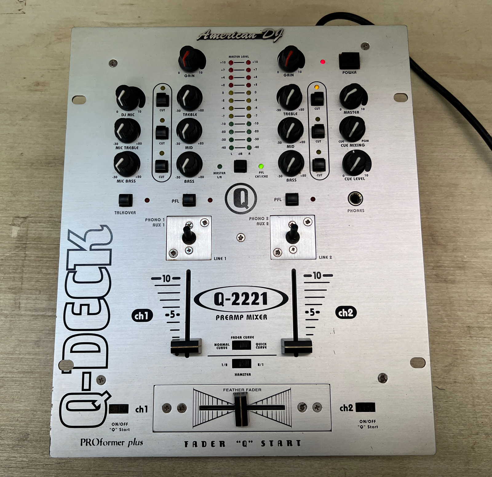 American DJ Mixer Q-221