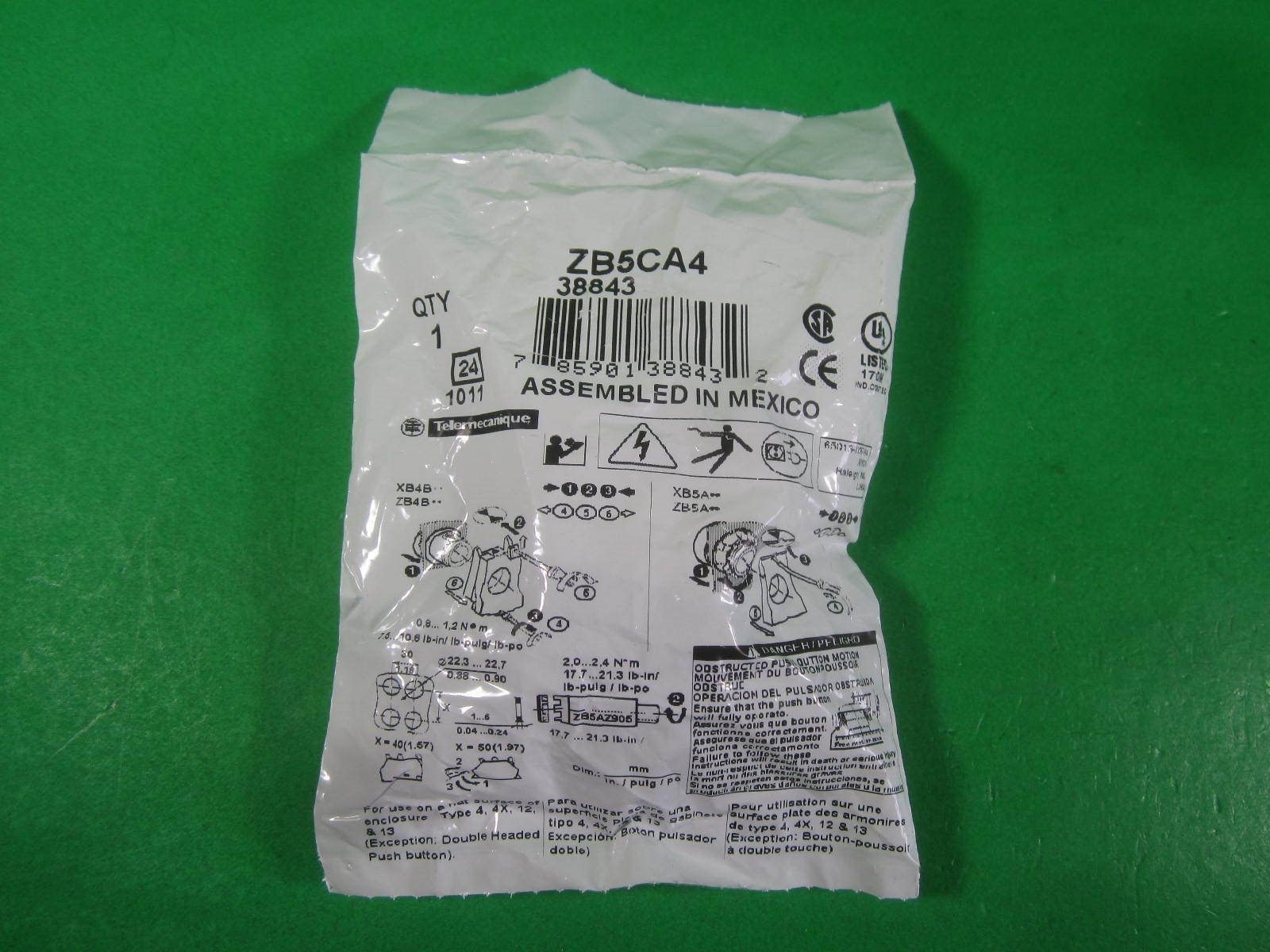 Schneider Electric Non-Illum Push Button -- ZB5CA4 -- New