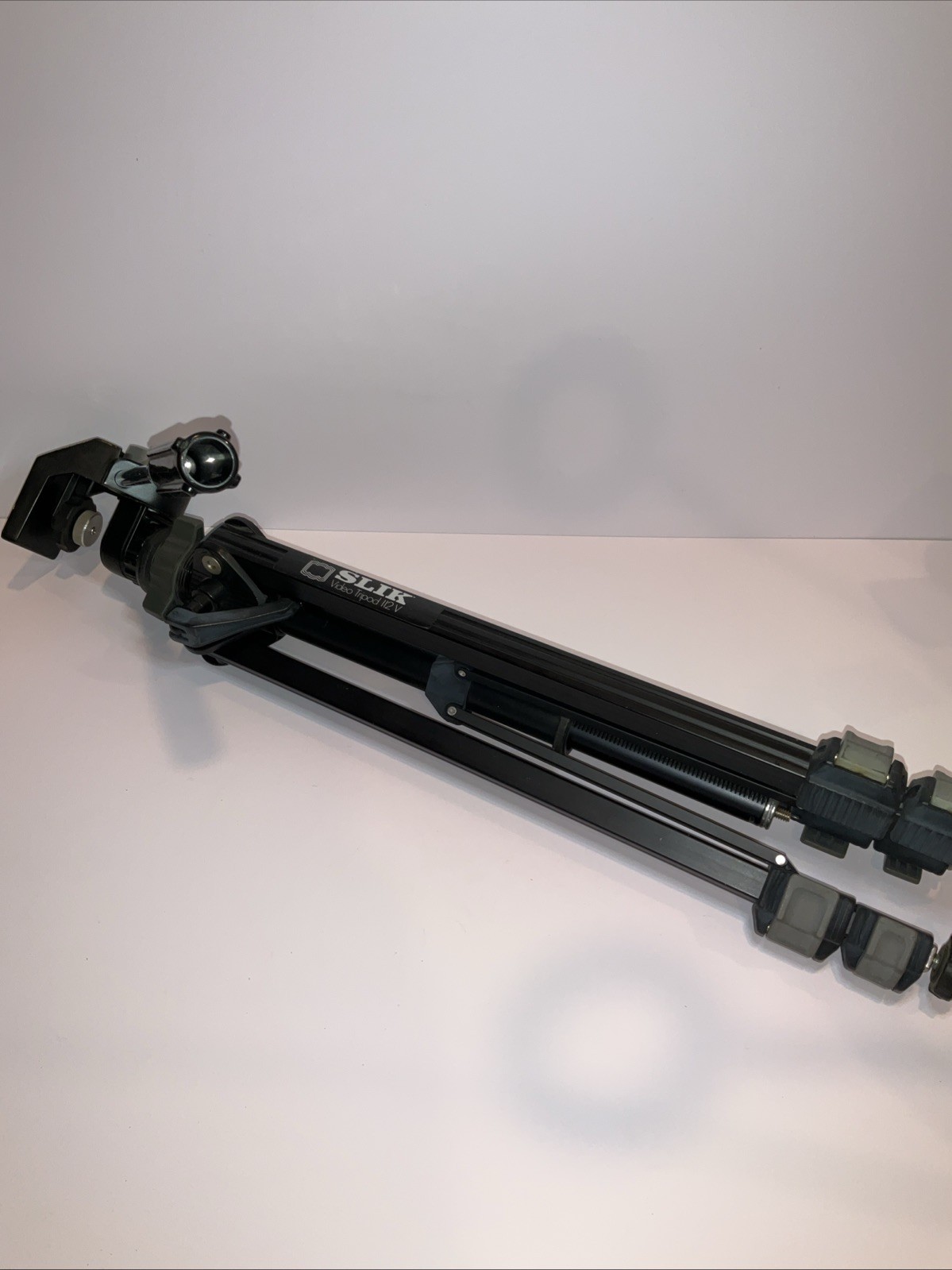Adjustable Video Tripod  SLIK  112V Working Good!