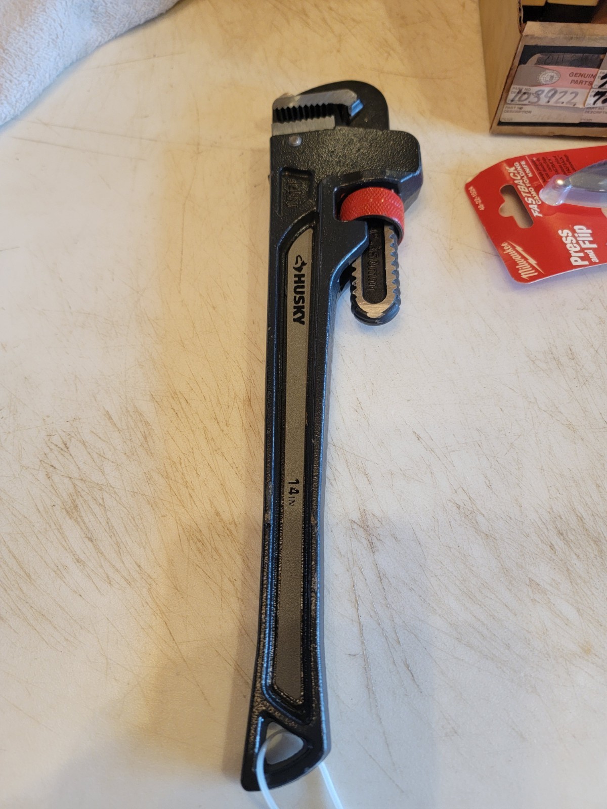 Husky 14 Inch Heavy Duty Forged Steel Pipe Wrench Black Red 744 689. FreeShipL48