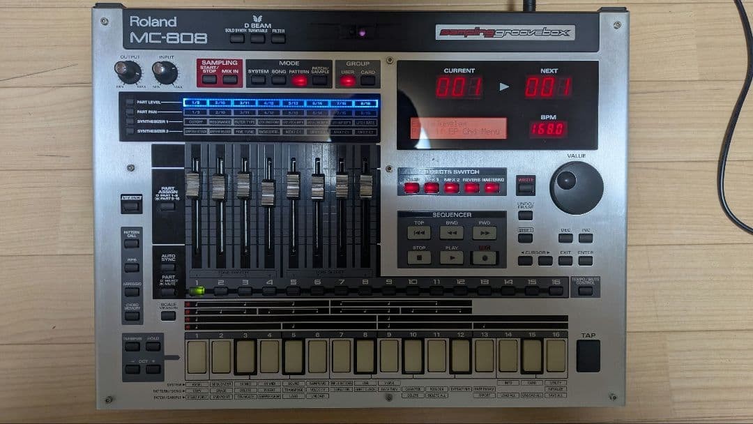 Roland MC-808 Sampling Groovebox Sampler Sequencer Tested Working Japan 566