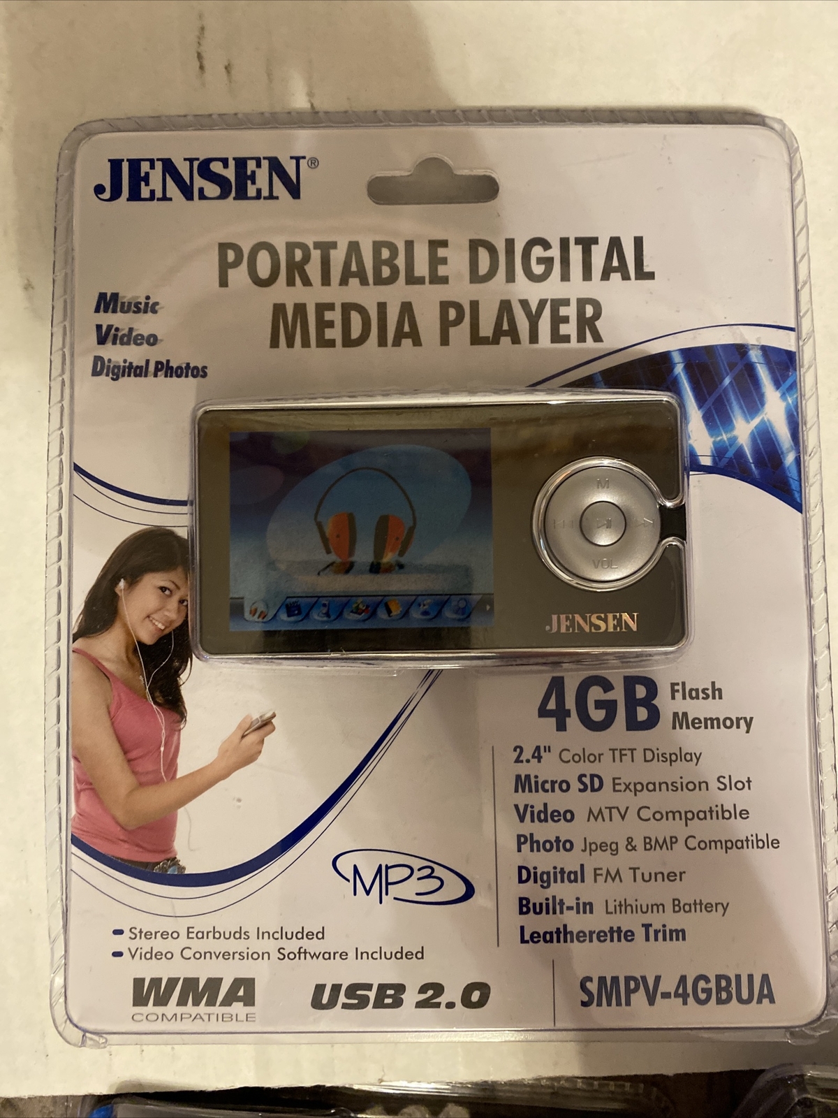 JENSEN Silver/Black Portable Digital Media Player, SMPV-4GBUA, sealed and new