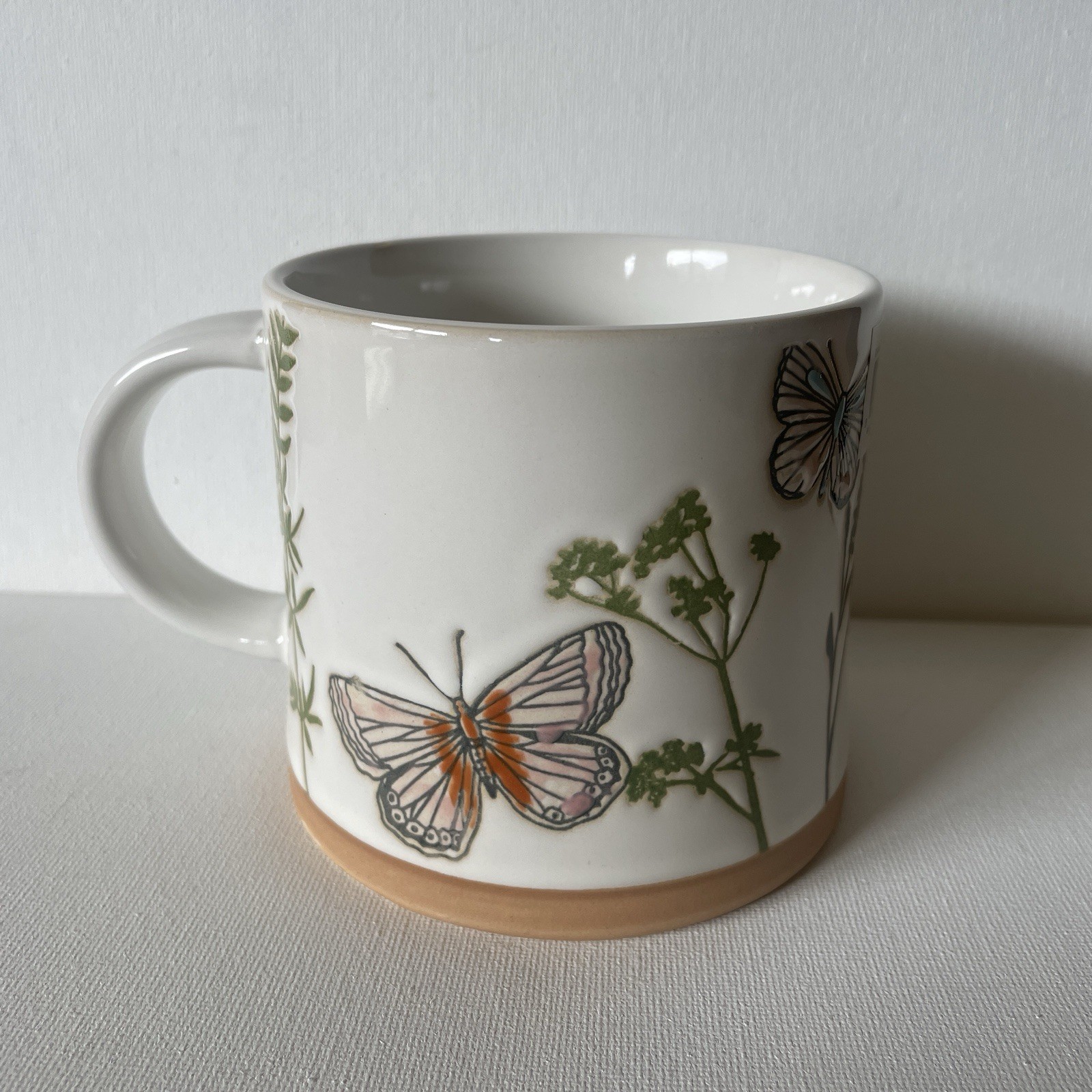 Spectrum Designz “Chandler Moth” Ceramic Coffee Tea Mug 17 OZ
