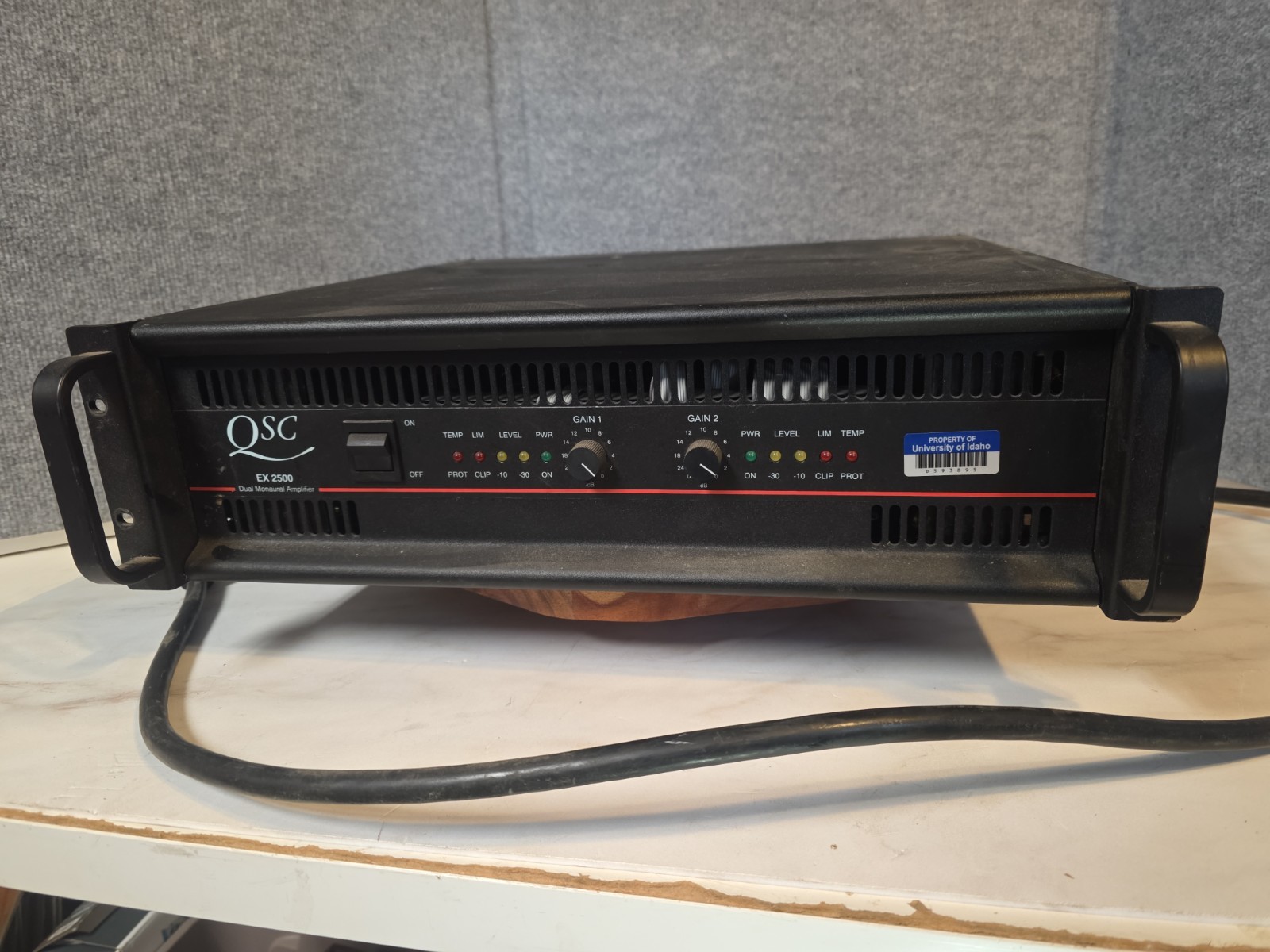 QSC EX2500 powerAmp