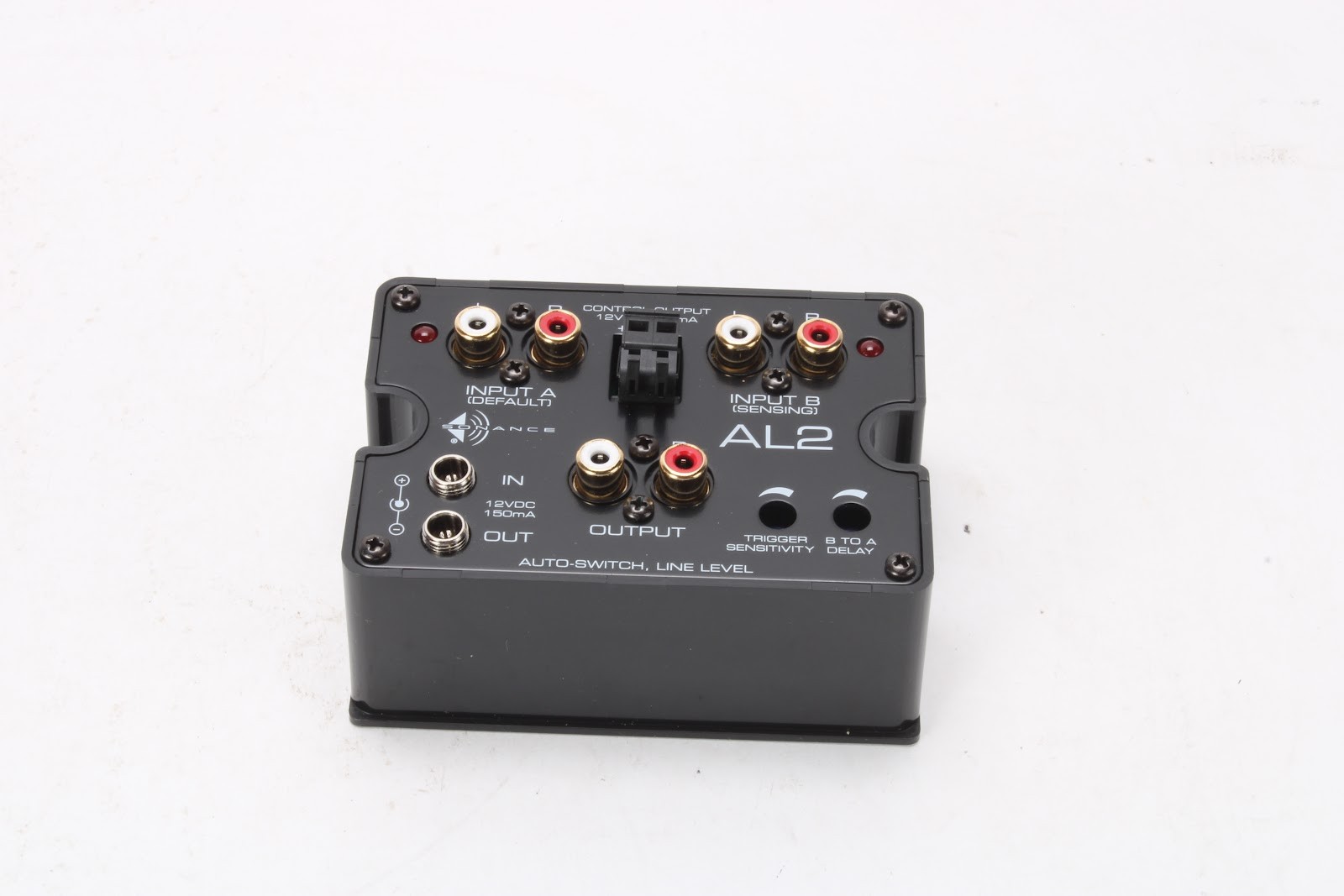Sonance AL2 Automatic Line-Level Selector With Power Supply, Manual, and Box
