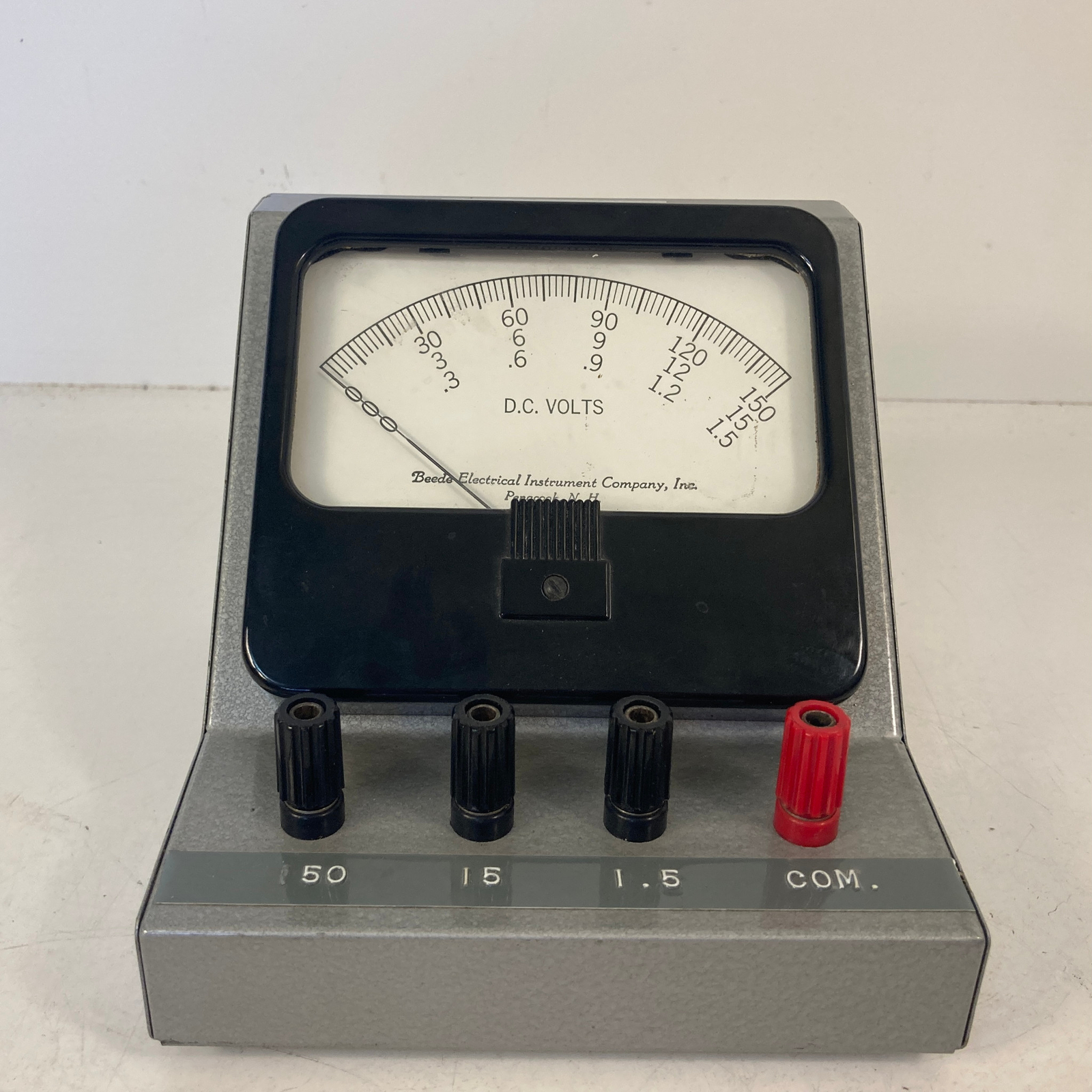 Beede Electrical Instrument Company D.C. Voltmeter For Parts or Repair Prop DC