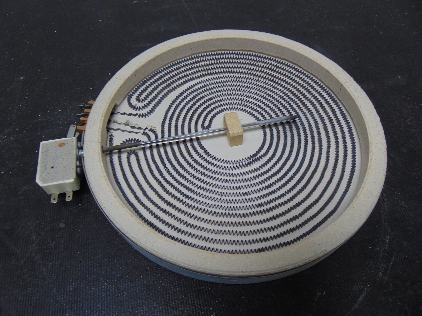 GE Range JB750SJ1SS Dual Radiant Surface Element WB30X24111