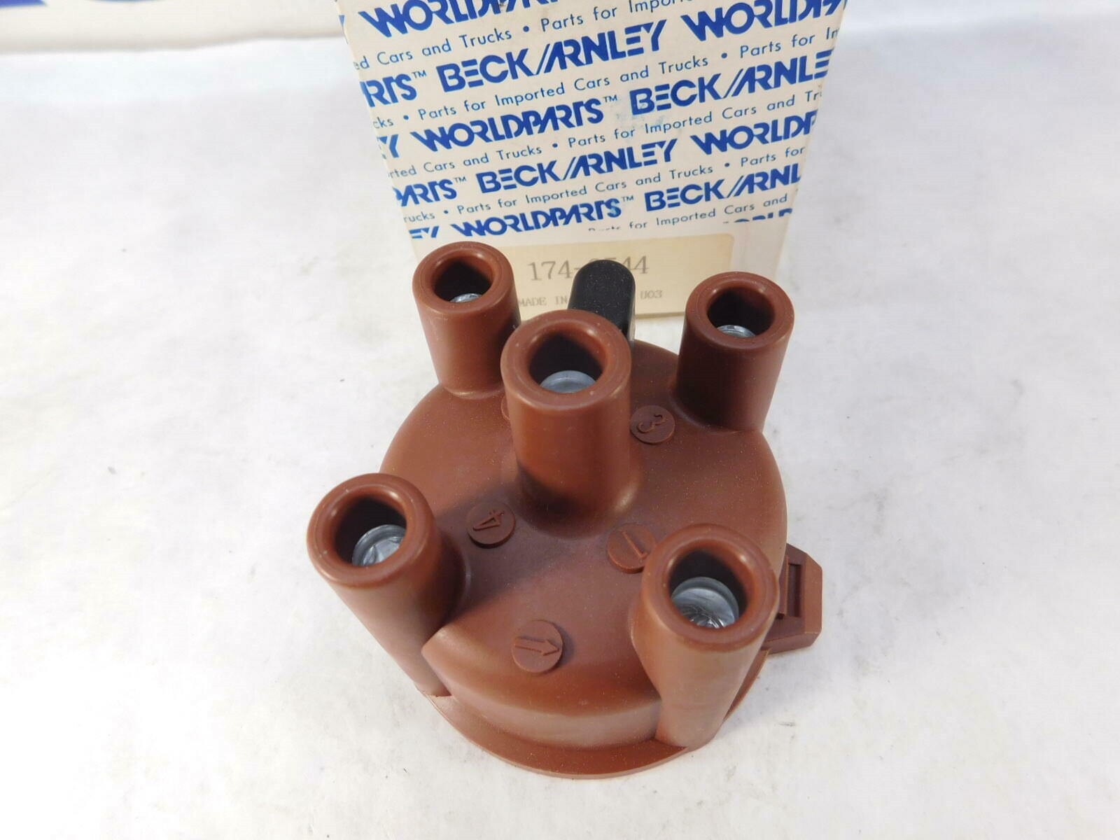 Distributor Cap for SUBARU   Beck/Arnley 174-6544   1976-1989