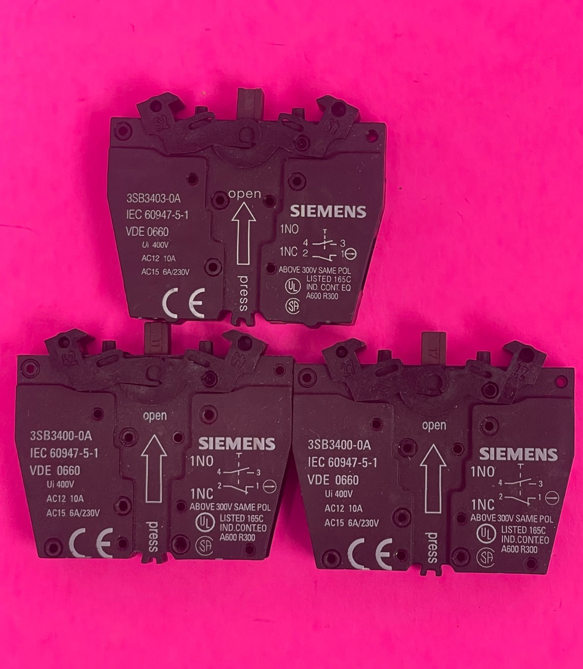 NEW Lot of[ 3]  Siemens 3SB3403-0A Contact Block 1NO/1NC for 22mm