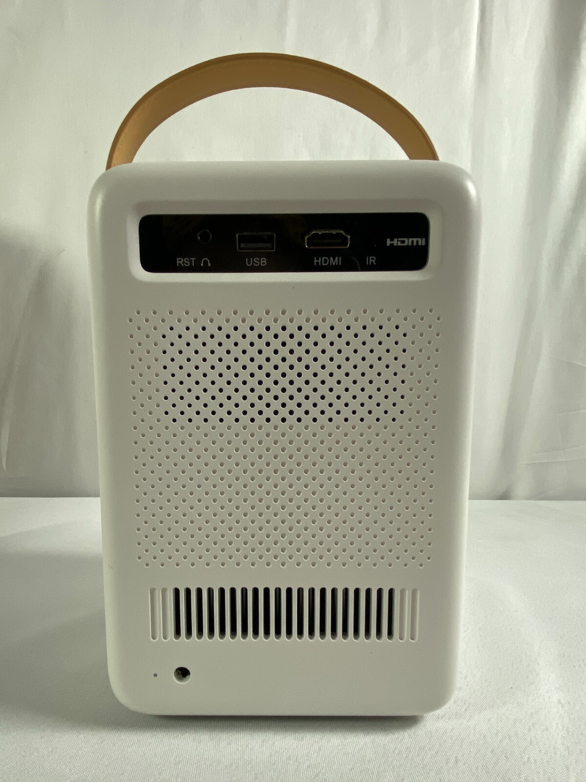 Toptro B1 White Portable HDMI Standard Battery Video Projector