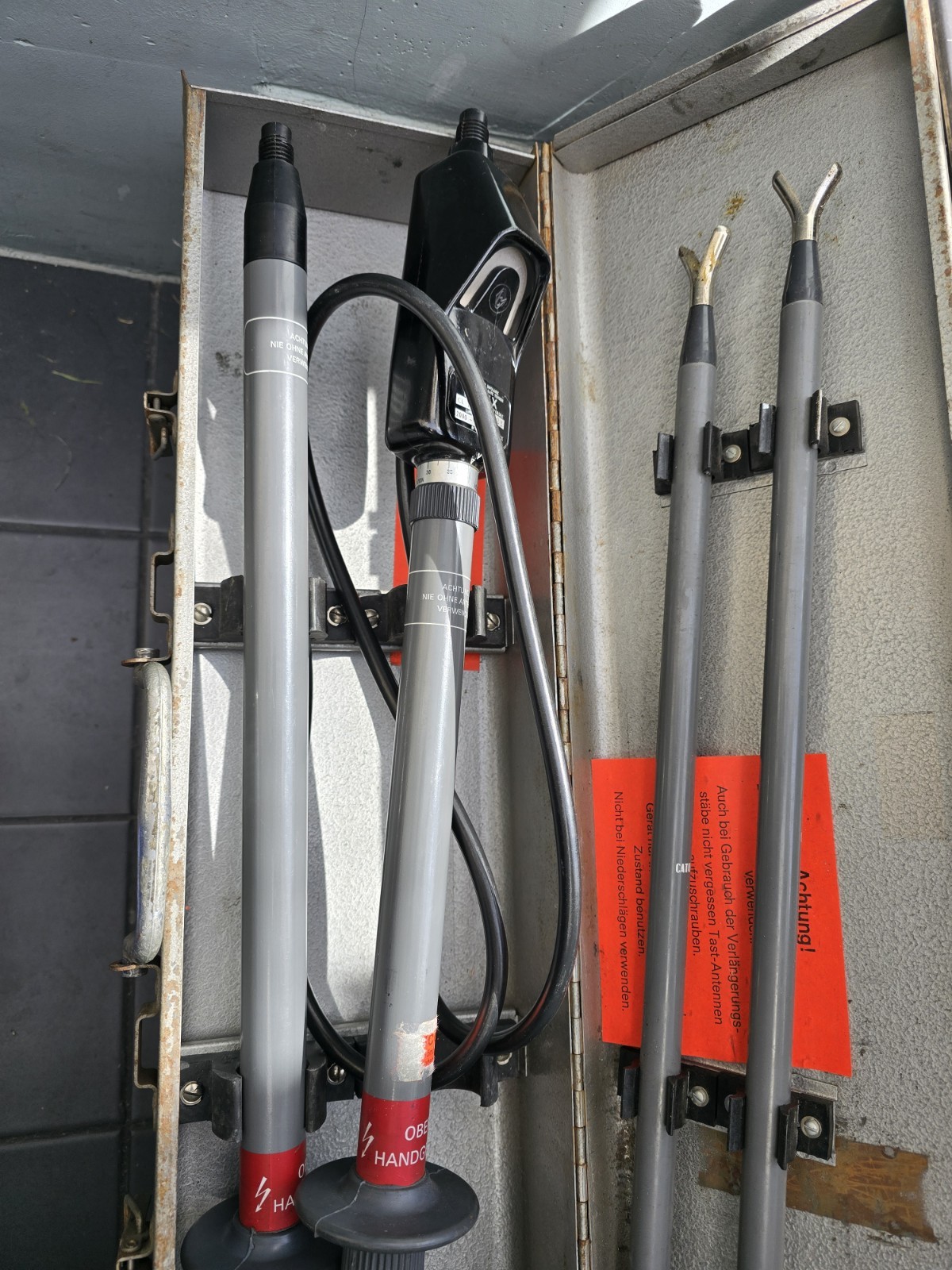Detex cl 8.36 two pole phase tester