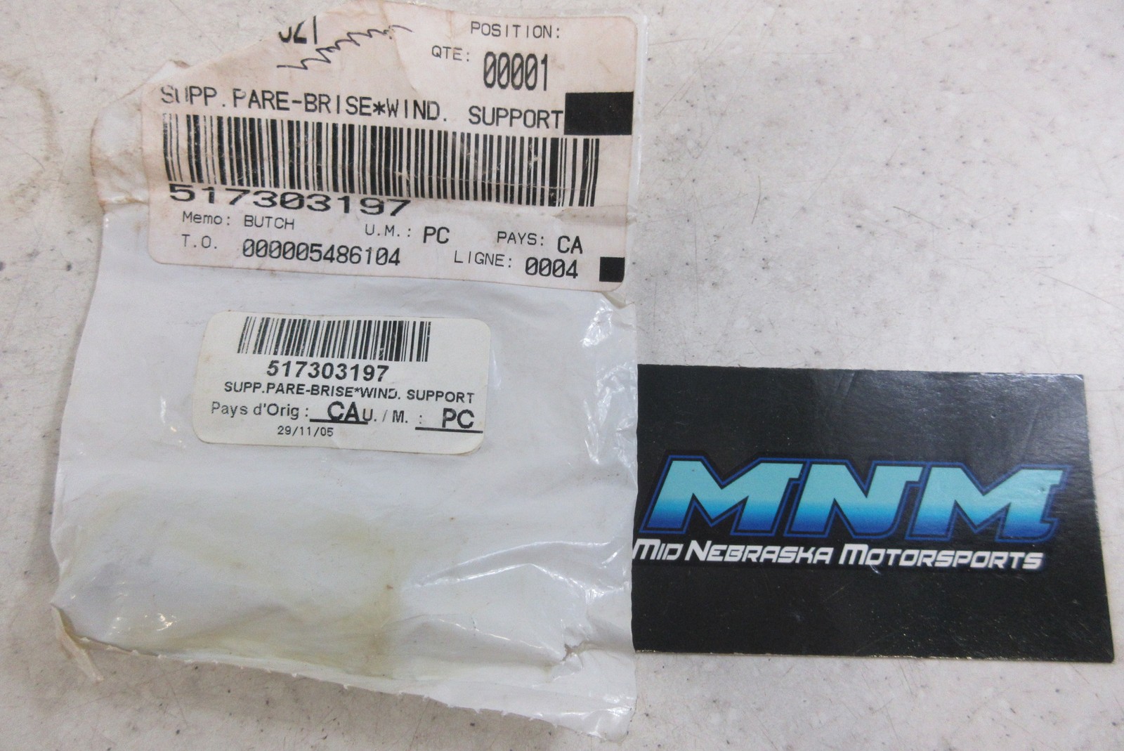 Ski-doo WINDSHIELD WIND SCREEN SHIELD Genuine Support Damper Rubber OE 517303197