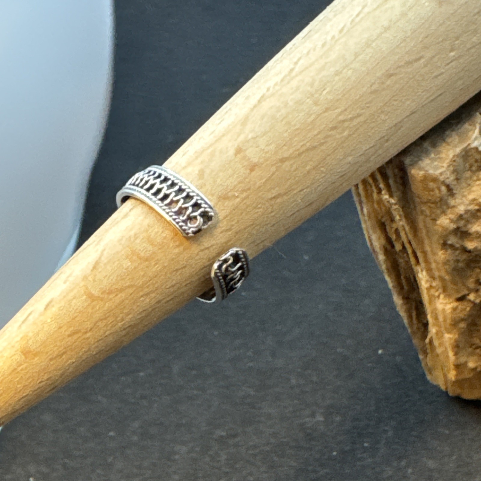 .925 Sterling Silver Patterned Cuff Toe Ring