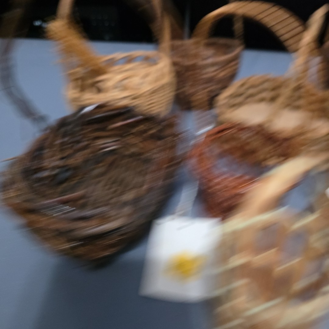Crafts Misc. Small Wooden Baskets