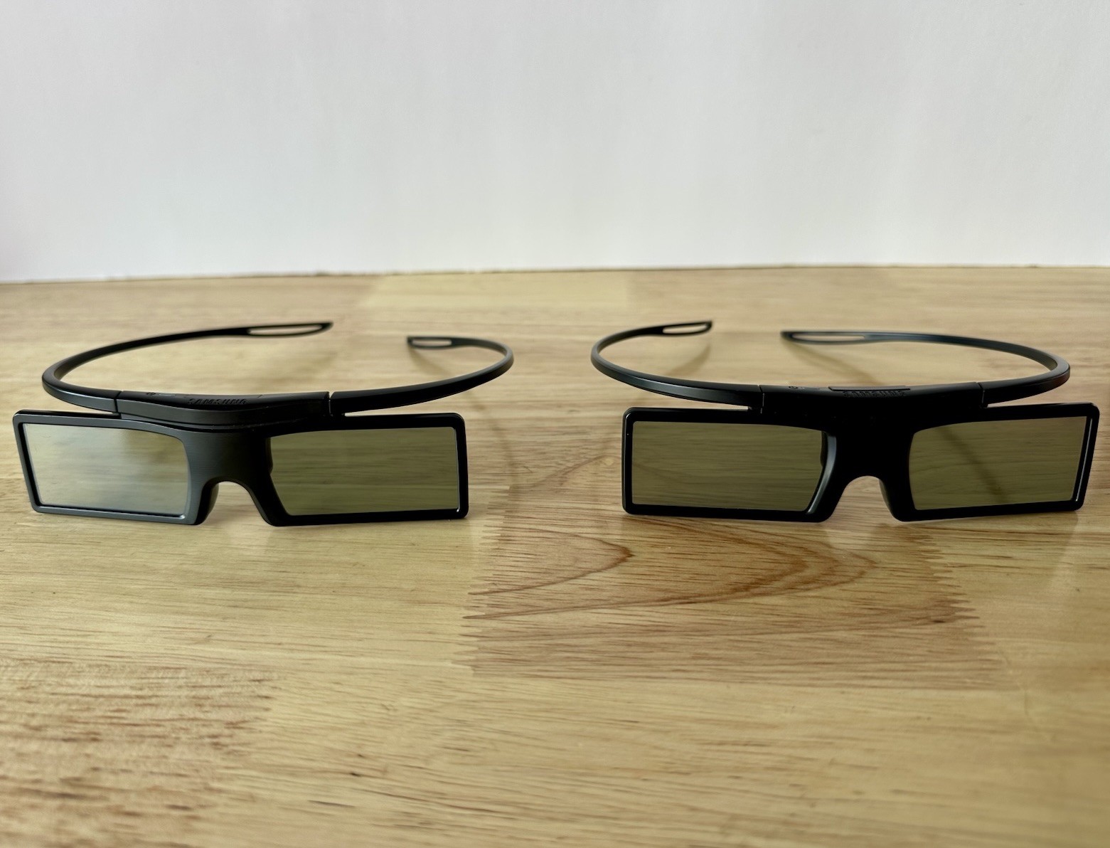 Lot of 2 Samsung SSG-4100GB Active 3D Glasses Black Smart TV Shutter Eyewear