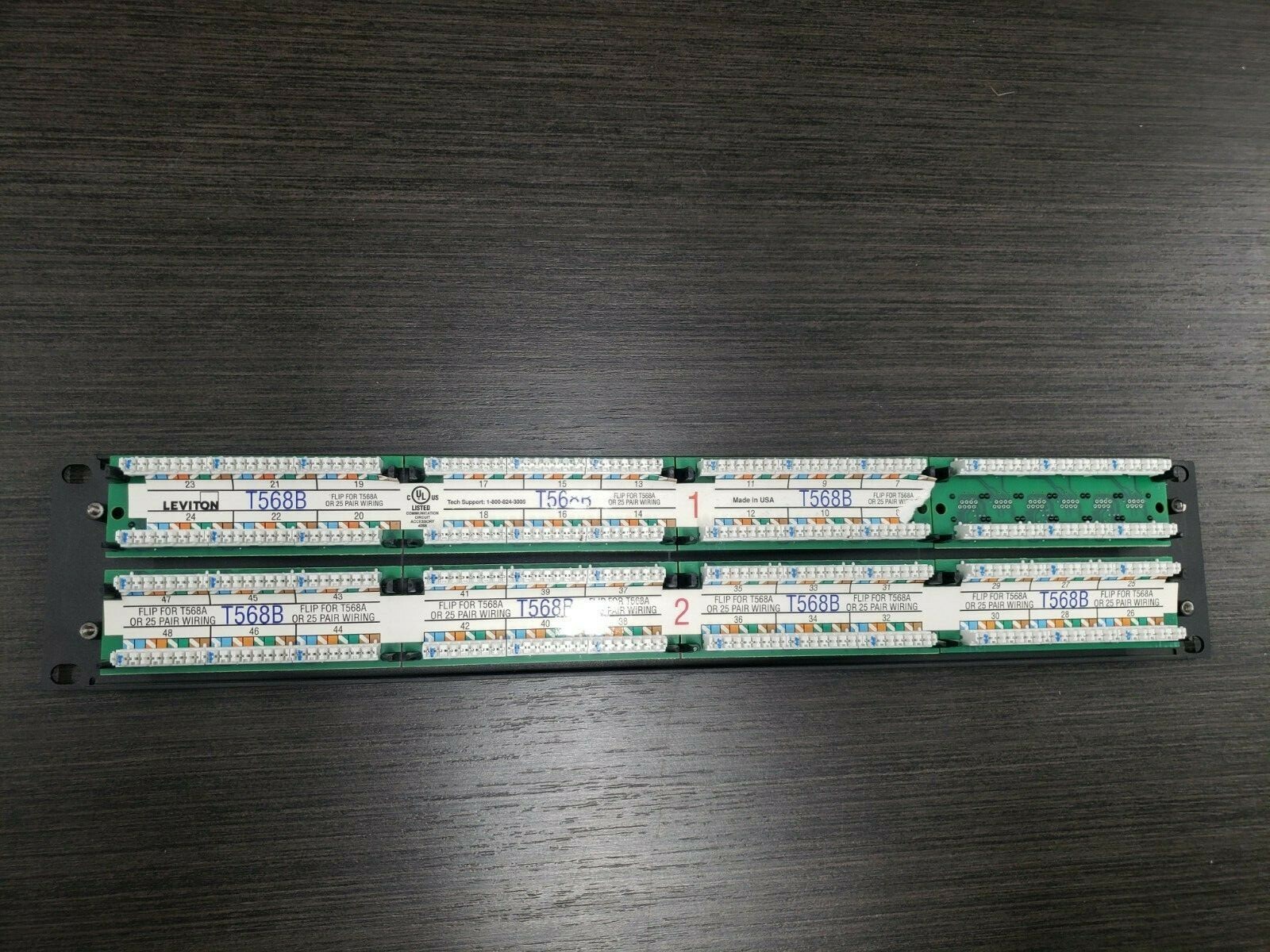 Leviton Cat 5e Flat Patch Panel 24 Port GigaMax 5e 256-5G596-U48
