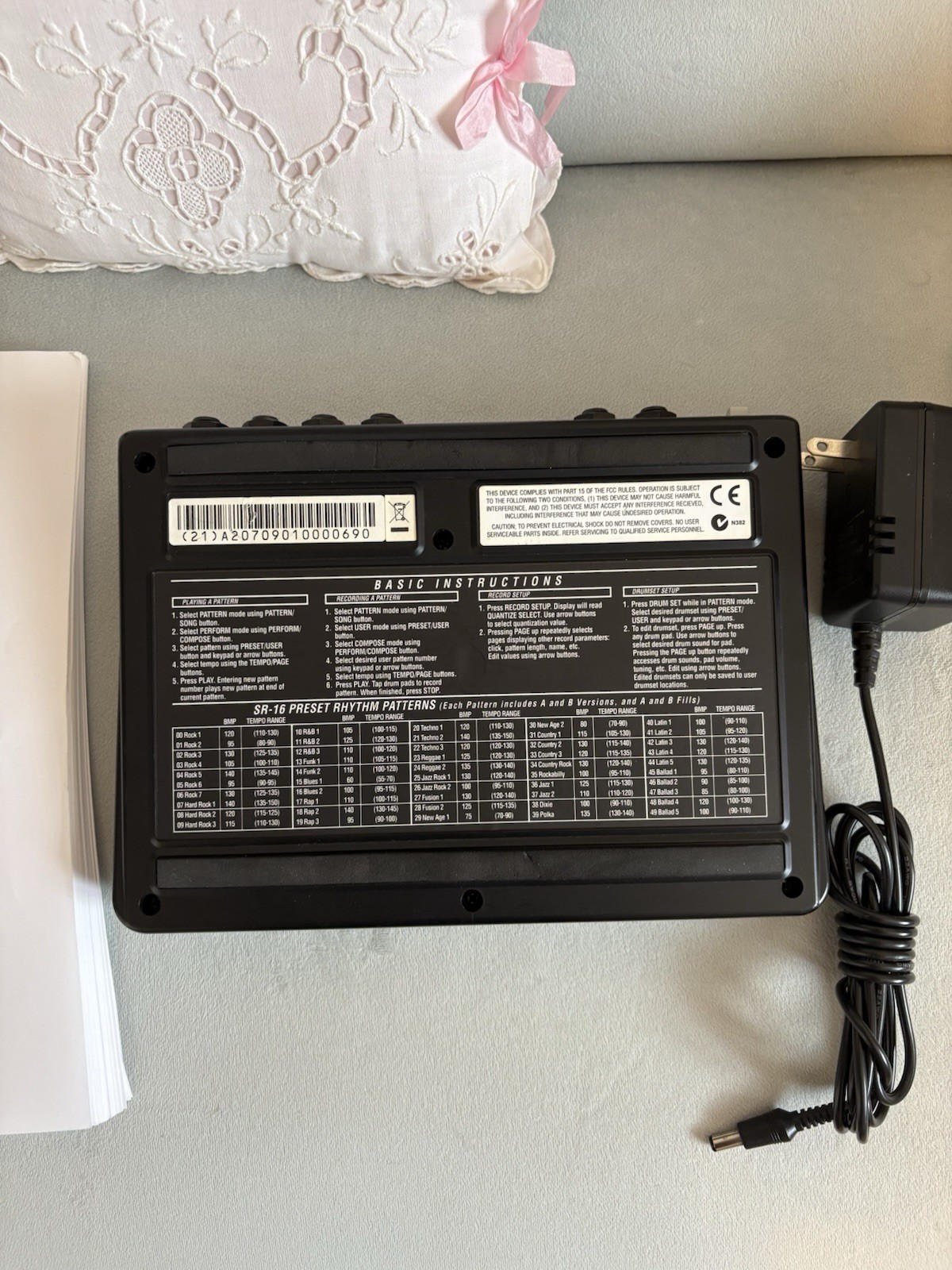 ALESIS SR-16 drum machine