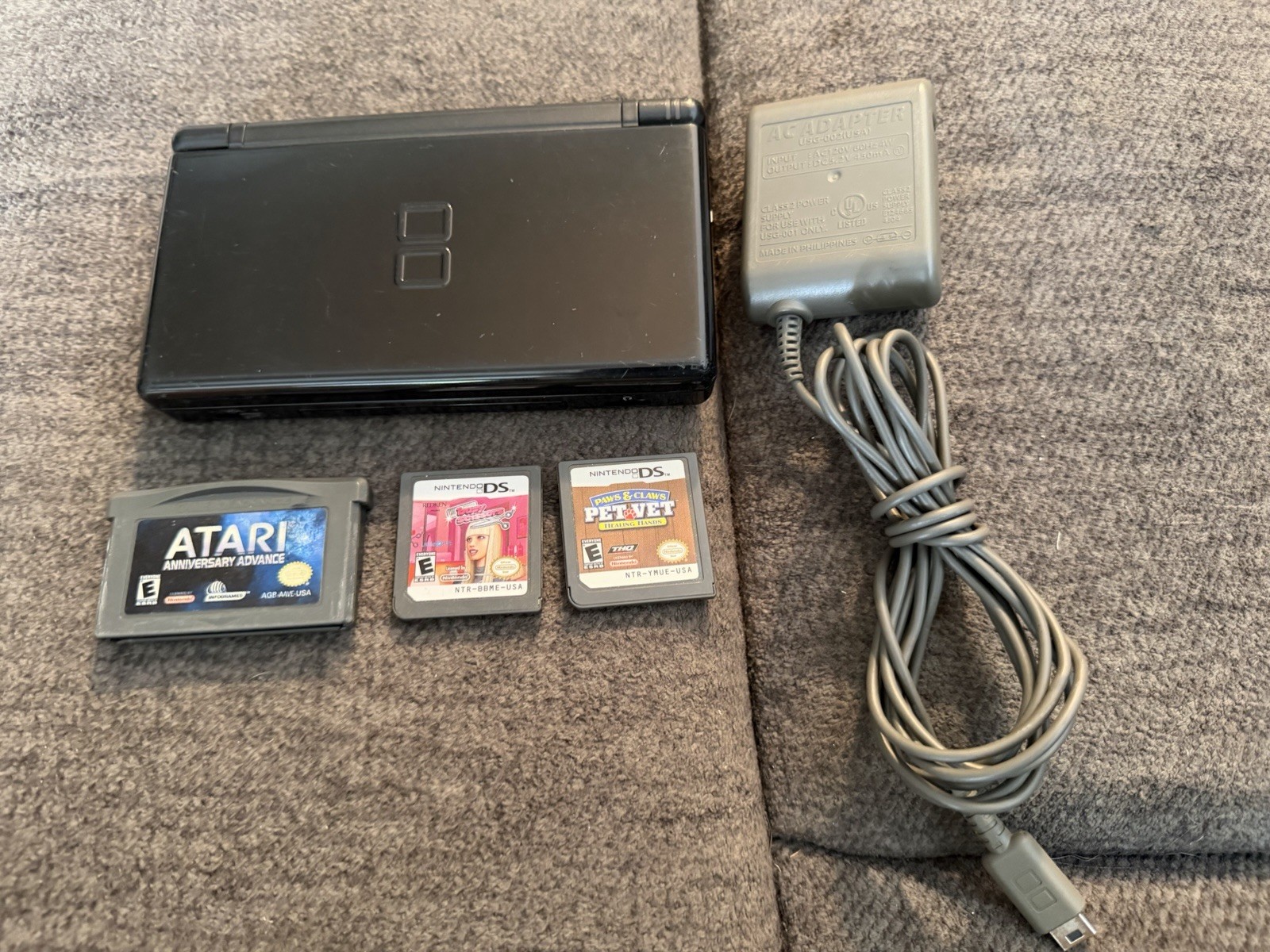Nintendo DS Lite Video Game Console - Jet Black W/ Games