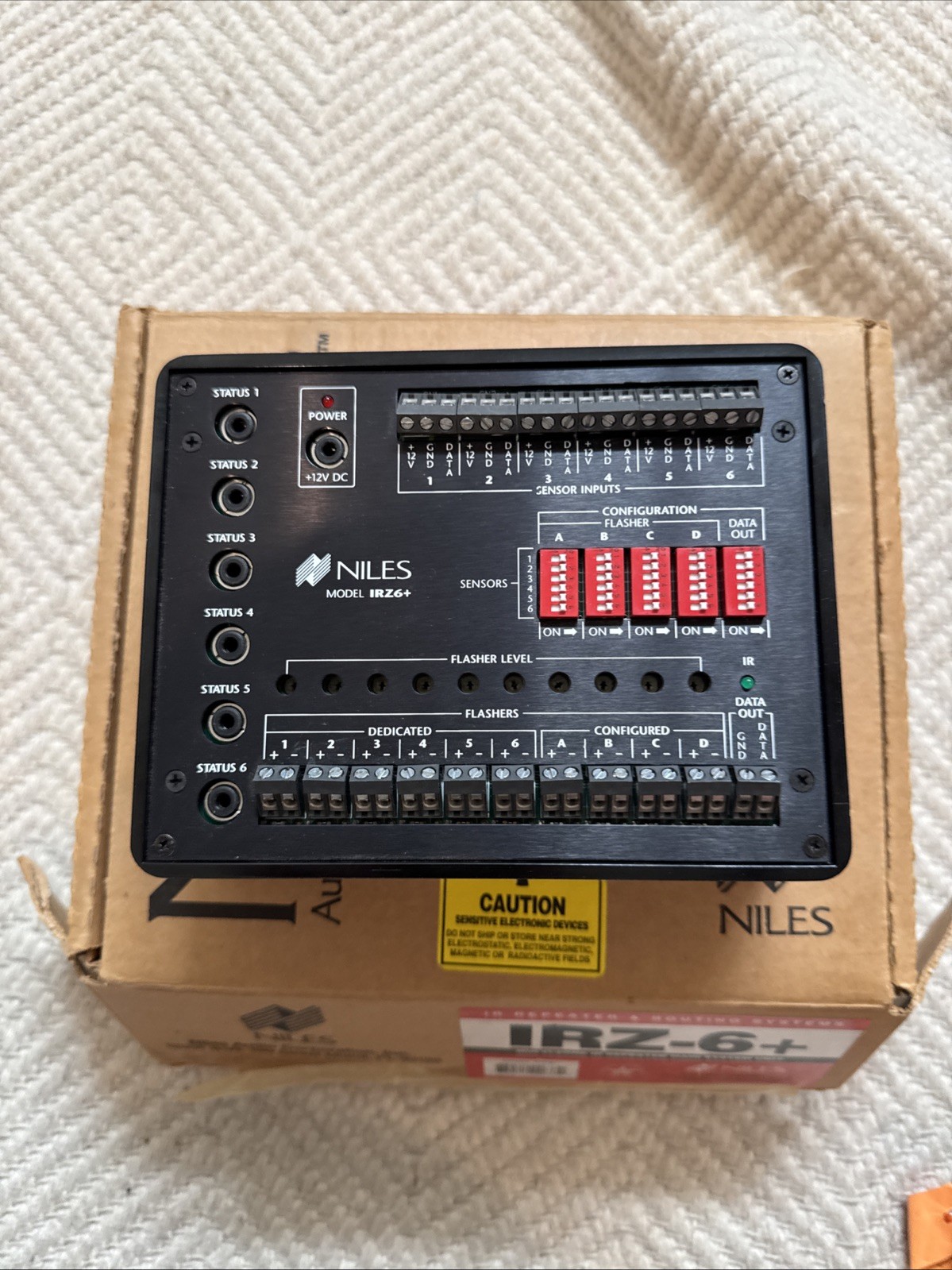 Niles IRZ6+ Infrared Extender System - ZONABLE IR MAIN SYSTEM UNIT - IN BOX NICE