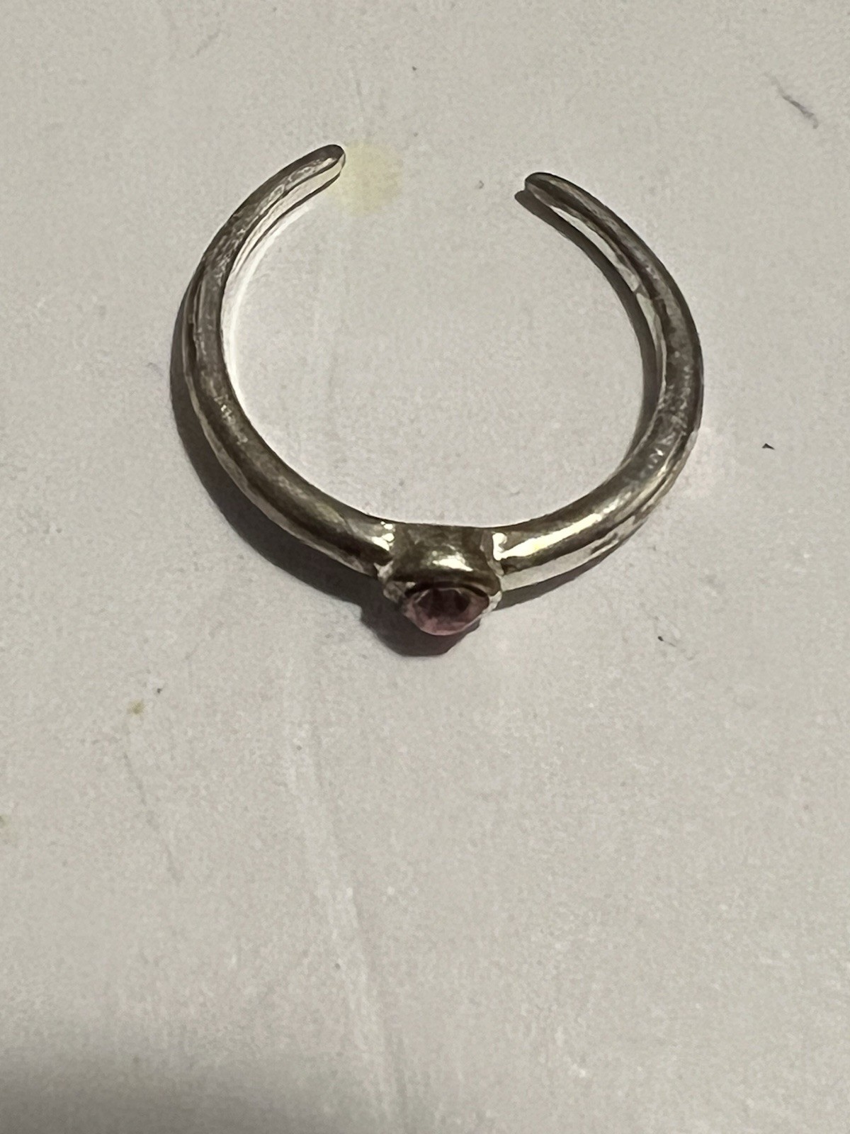 Silvertone toe ring pink stone size 2 slightly adjustable