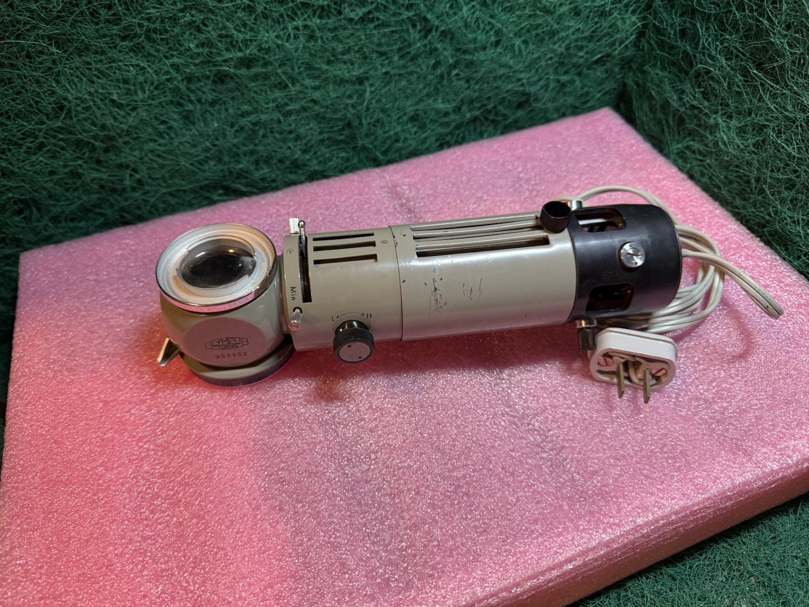OLYMPUS 223352 Trinocular Upright Brightfield Illuminator