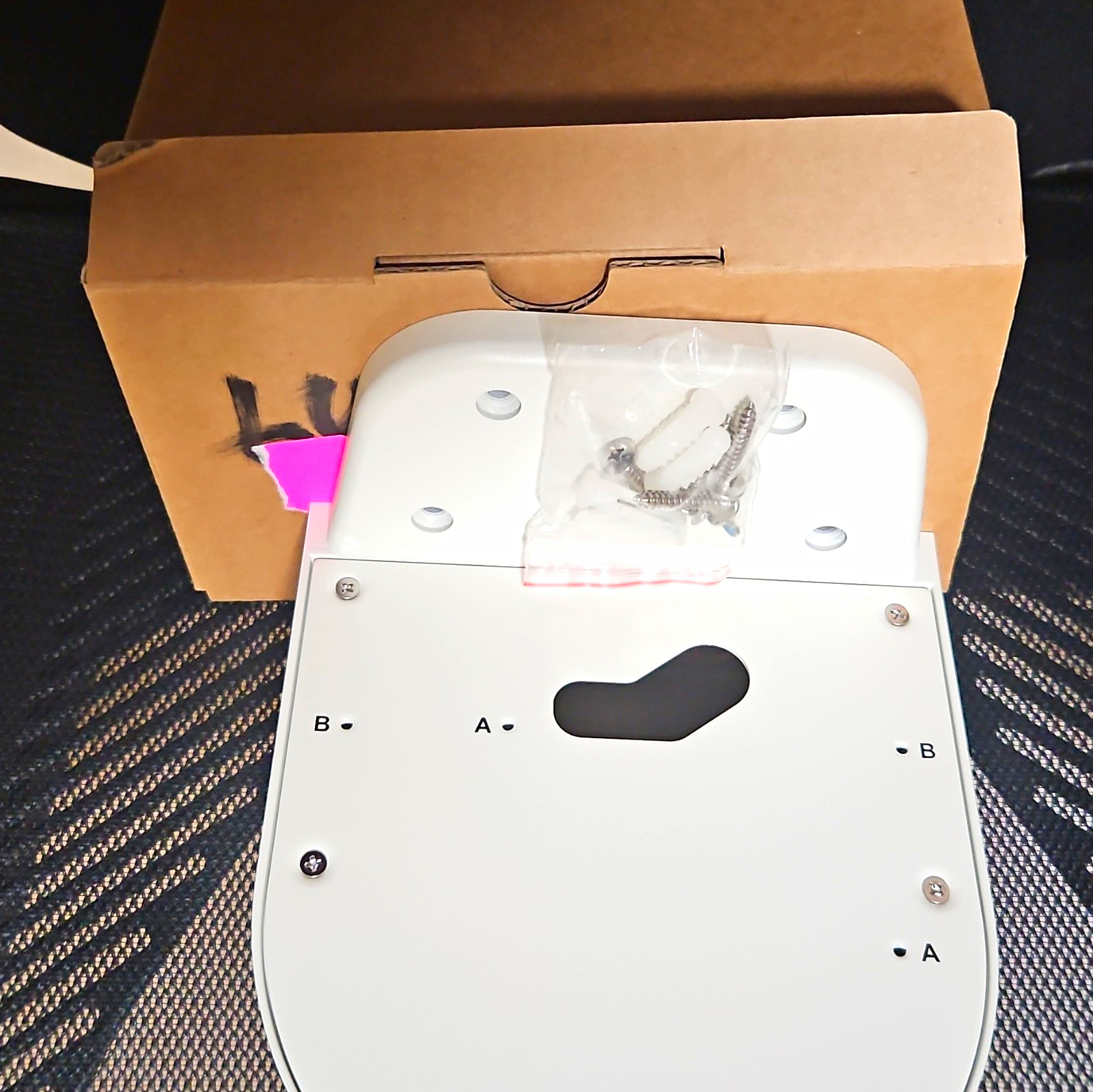 Verkada ACC-MINT-3 White Camera Mount Bracket Wall/Ceiling Mounted