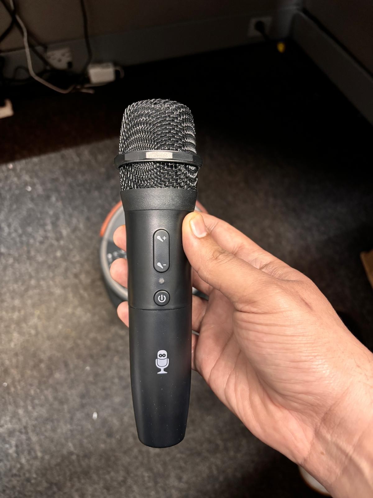 Singing Machine SingCast One Casting Bluetooth Karaoke System (Open Box)
