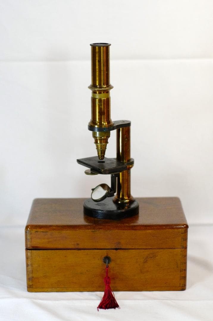 microscope Antique collectible Kellner/Bertele Stand IVa Microscope SN.839