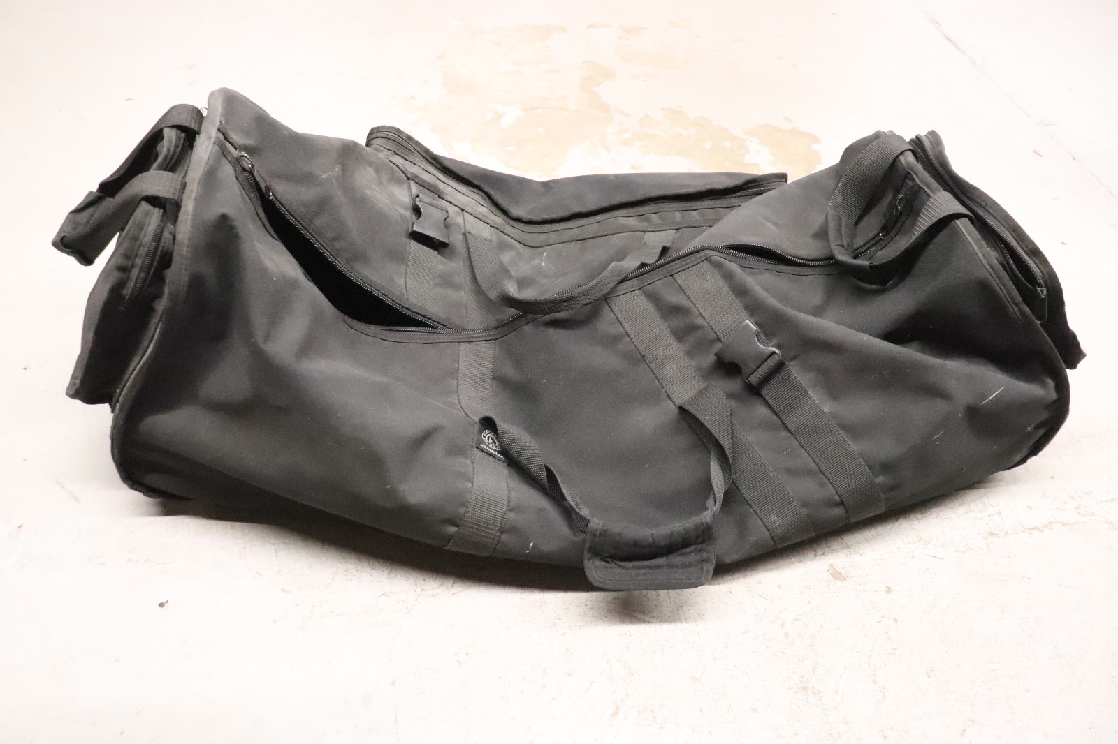Kaces 36" Rolling Hardware Bag