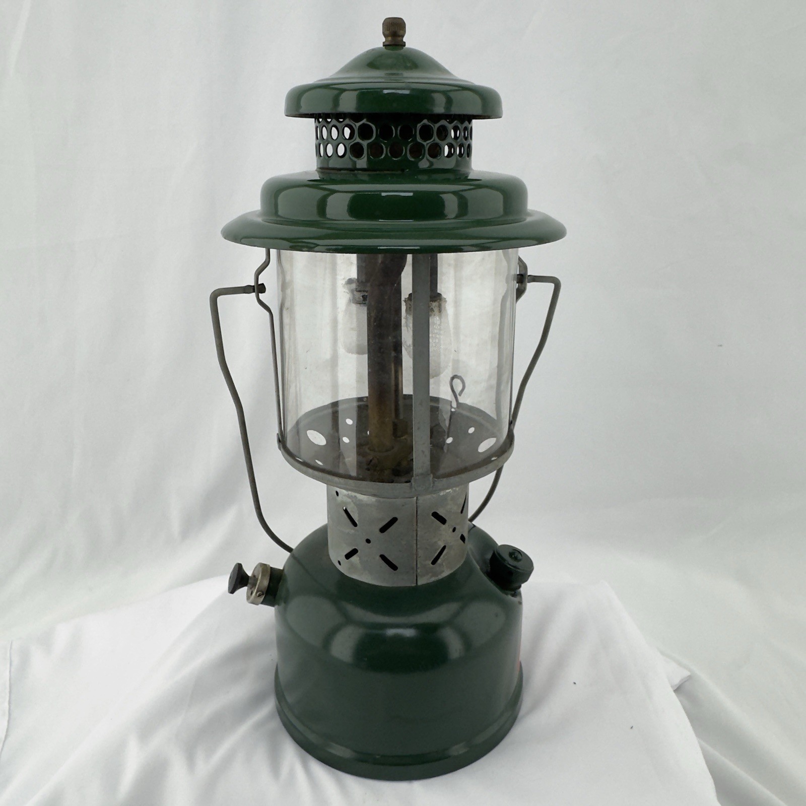 Vintage Coleman 220E Lantern 2/57 Pyrex Globe Green Double Mantle Tested