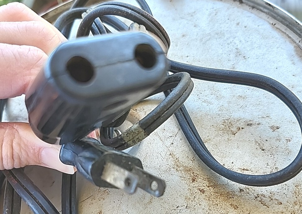 Electrical Cord Chicago Electric Mfg Handy Hot Waffle Maker