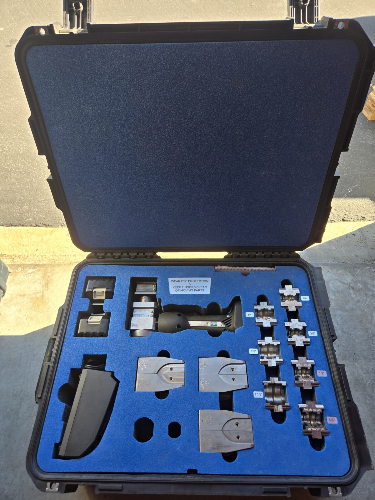 Klauke Reflok TuffLok MAPAX4L Battery Operated Axial Press Tool w/Jaws & Case