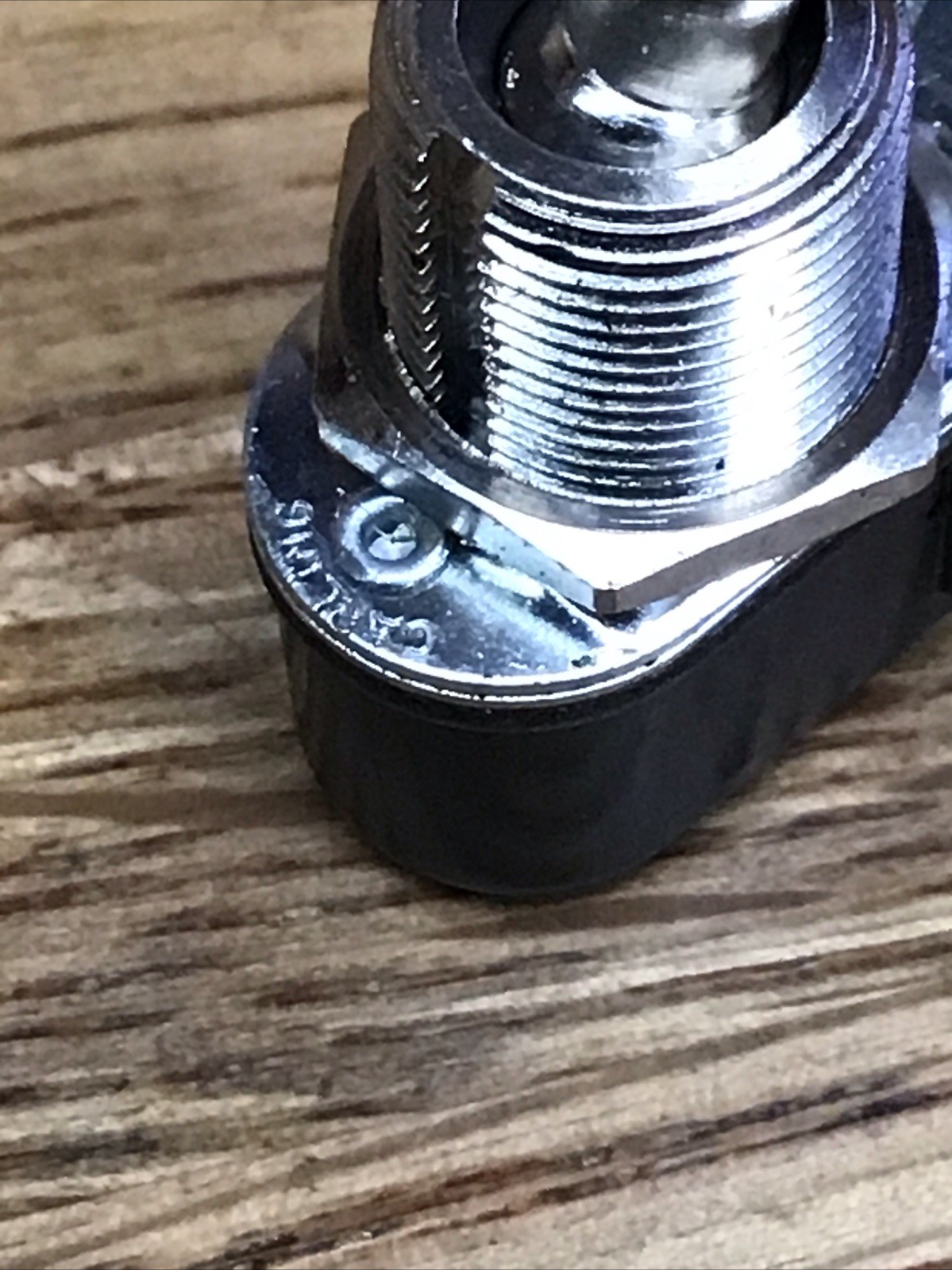 (1) Carling Technologies Toggle Switch 2233R 6A/125VAC or 3A/250VAC