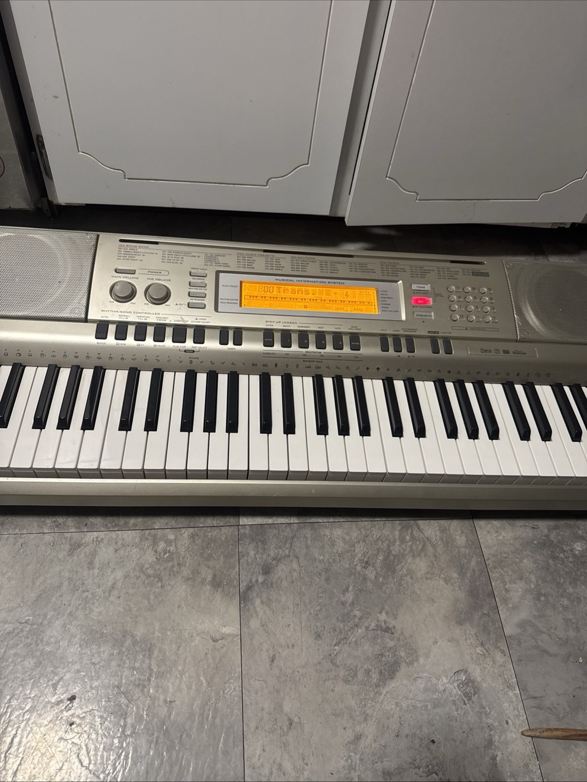 Casio WK-200 Gray Portable Touch 76-Key Workstation Electronic Keyboard Tested